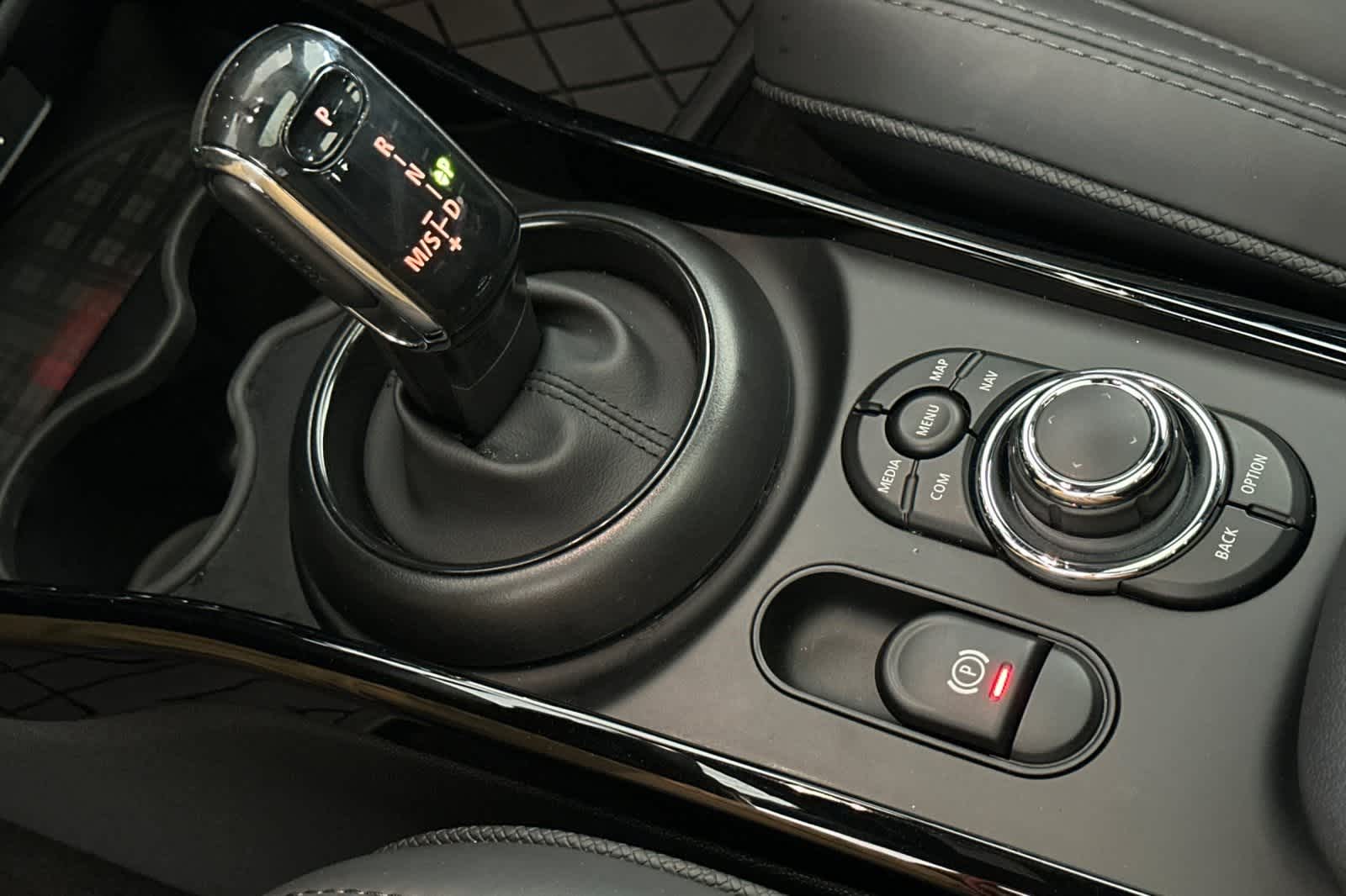 Thumbnail: 2024 MINI Cooper Clubman - 22