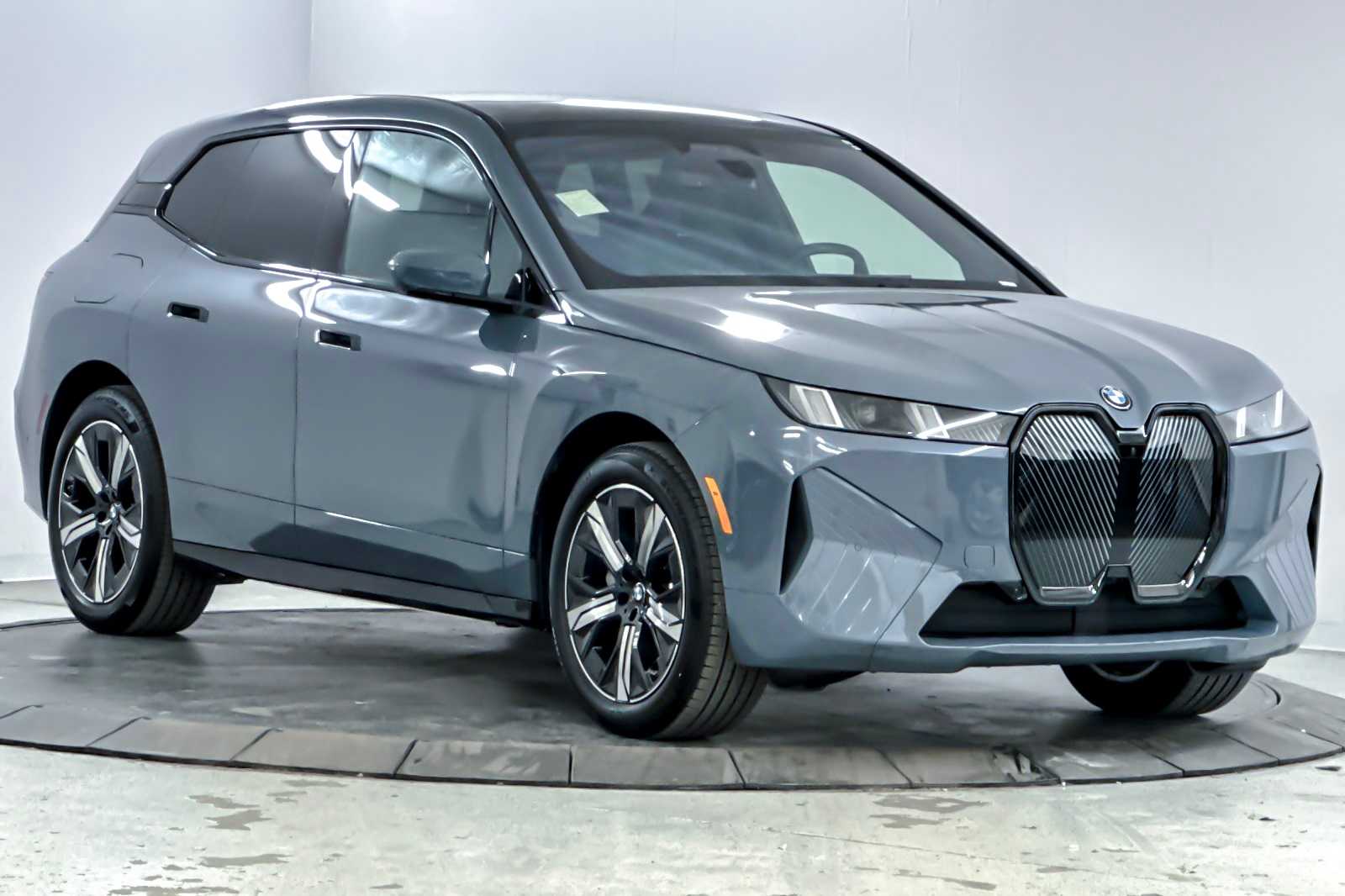Thumbnail: 2026 BMW iX - 9