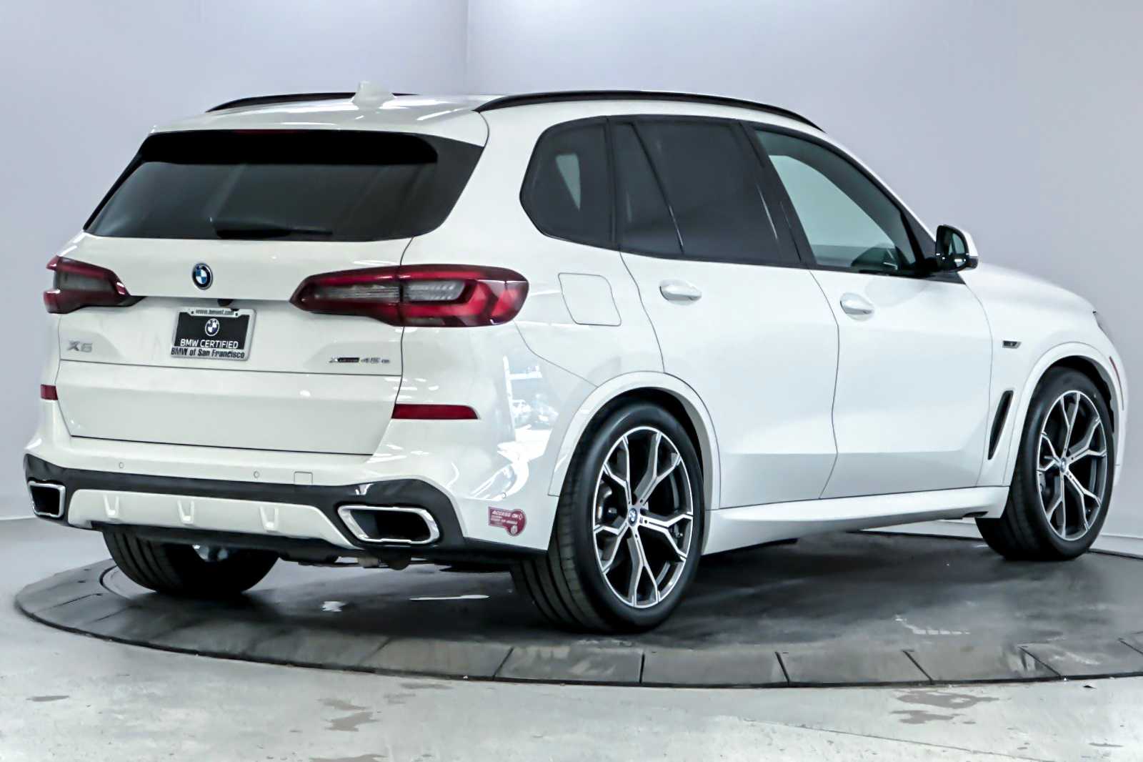Thumbnail: 2022 BMW X5 - 2
