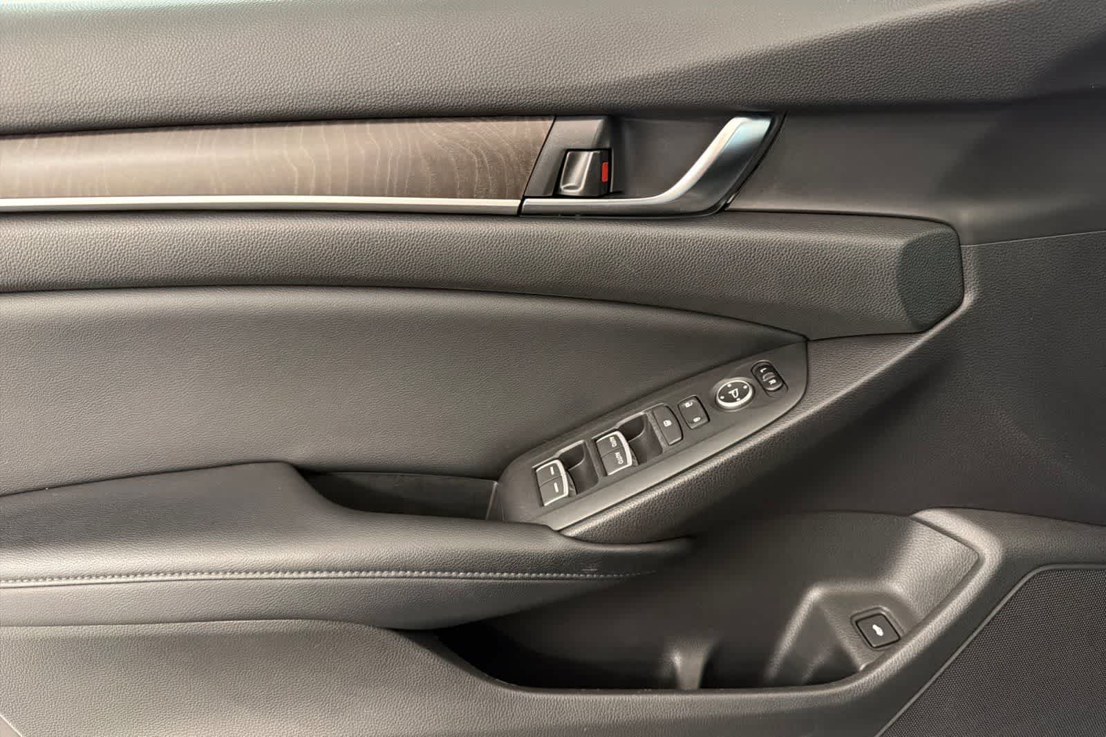 Thumbnail: 2018 Honda Accord - 12