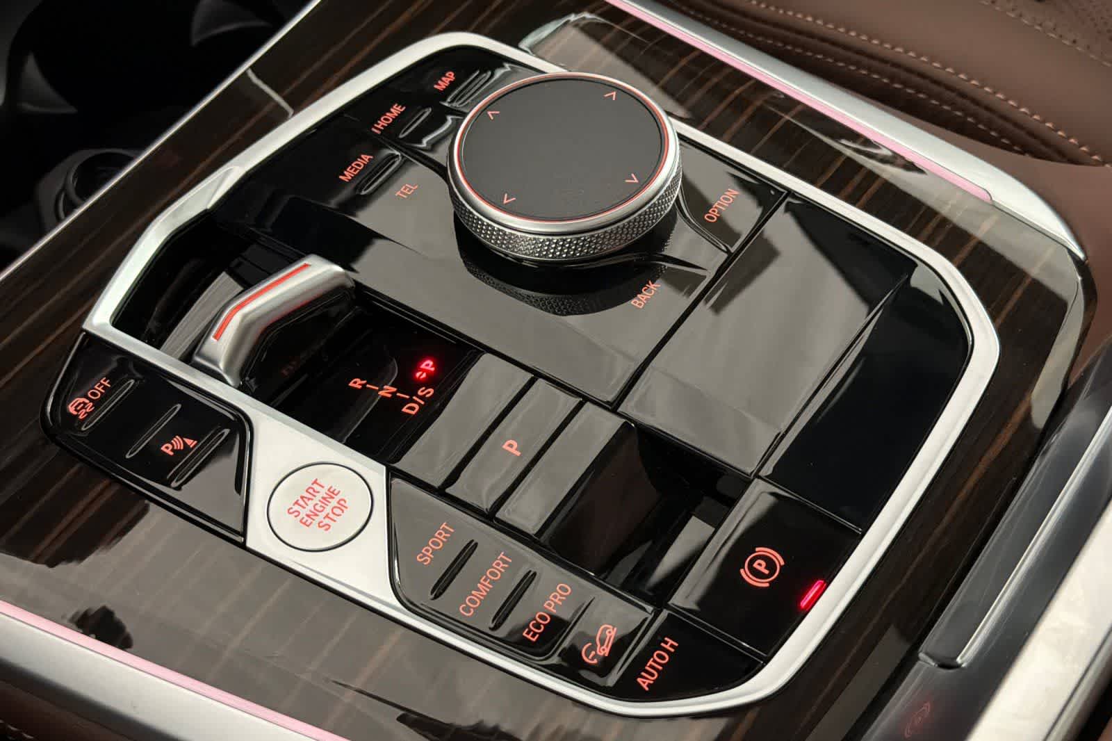 Thumbnail: 2026 BMW X5 - 22