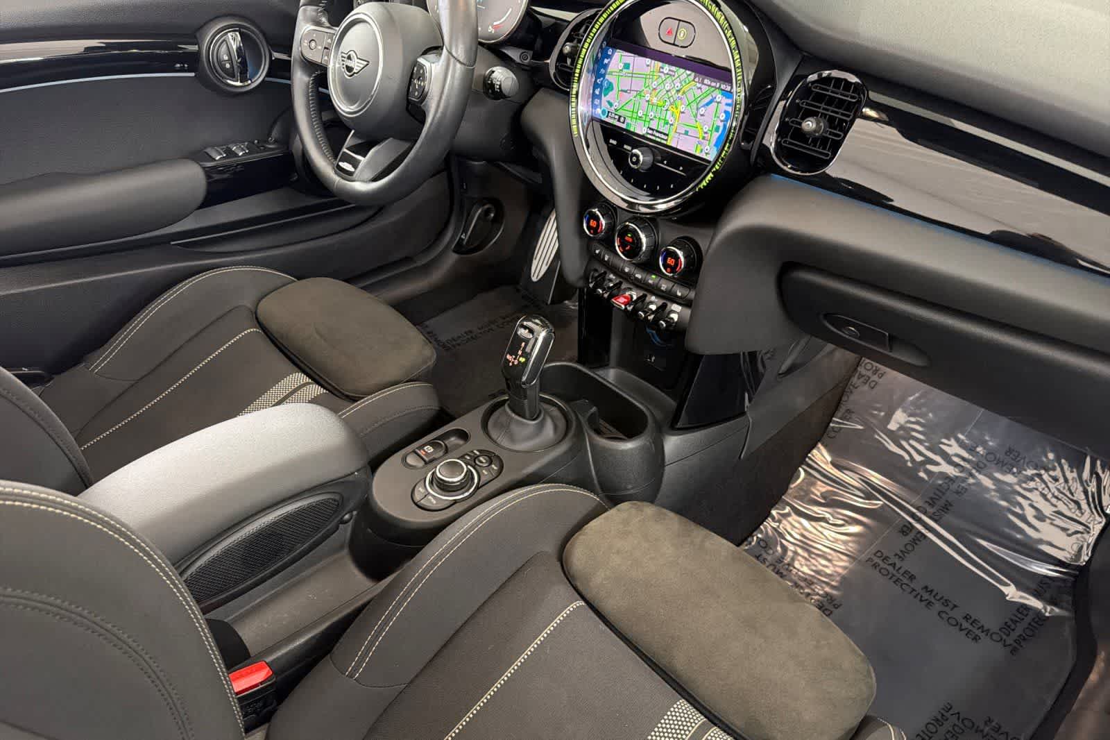 Thumbnail: 2023 MINI Cooper Convertible - 18
