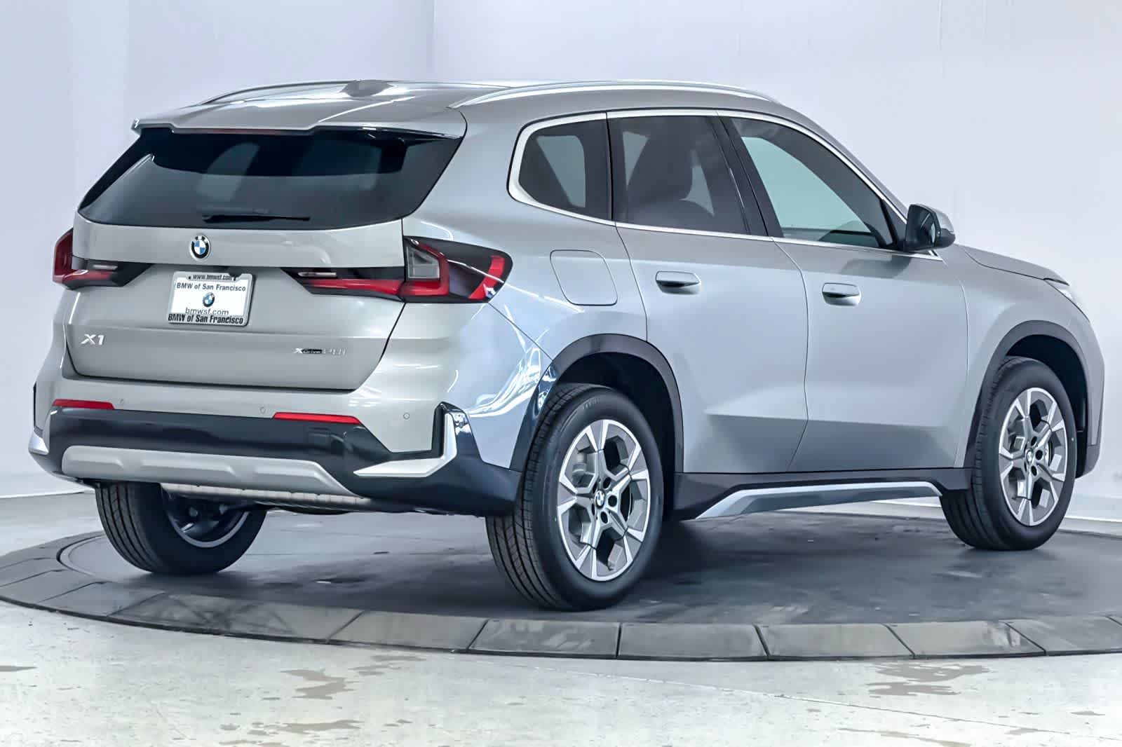 Thumbnail: 2026 BMW X1 - 2