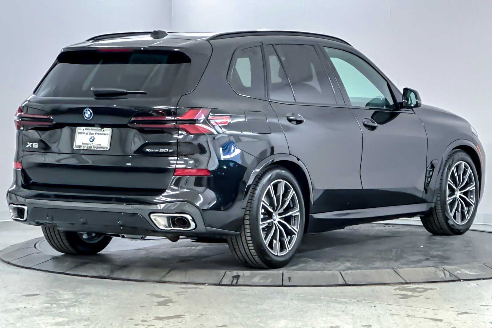 Thumbnail: 2026 BMW X5 - 2