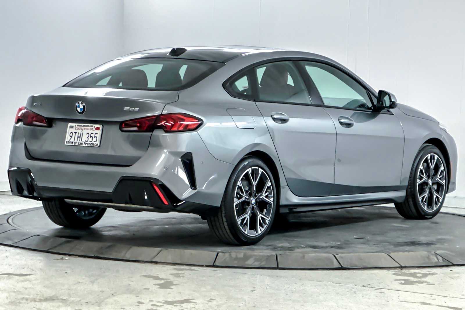 Thumbnail: 2025 BMW 2 Series - 2