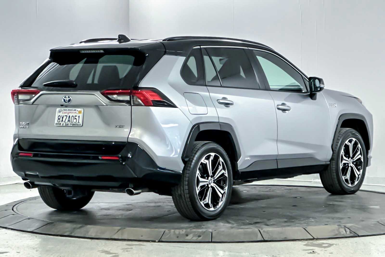 Thumbnail: 2021 Toyota RAV4 - 2
