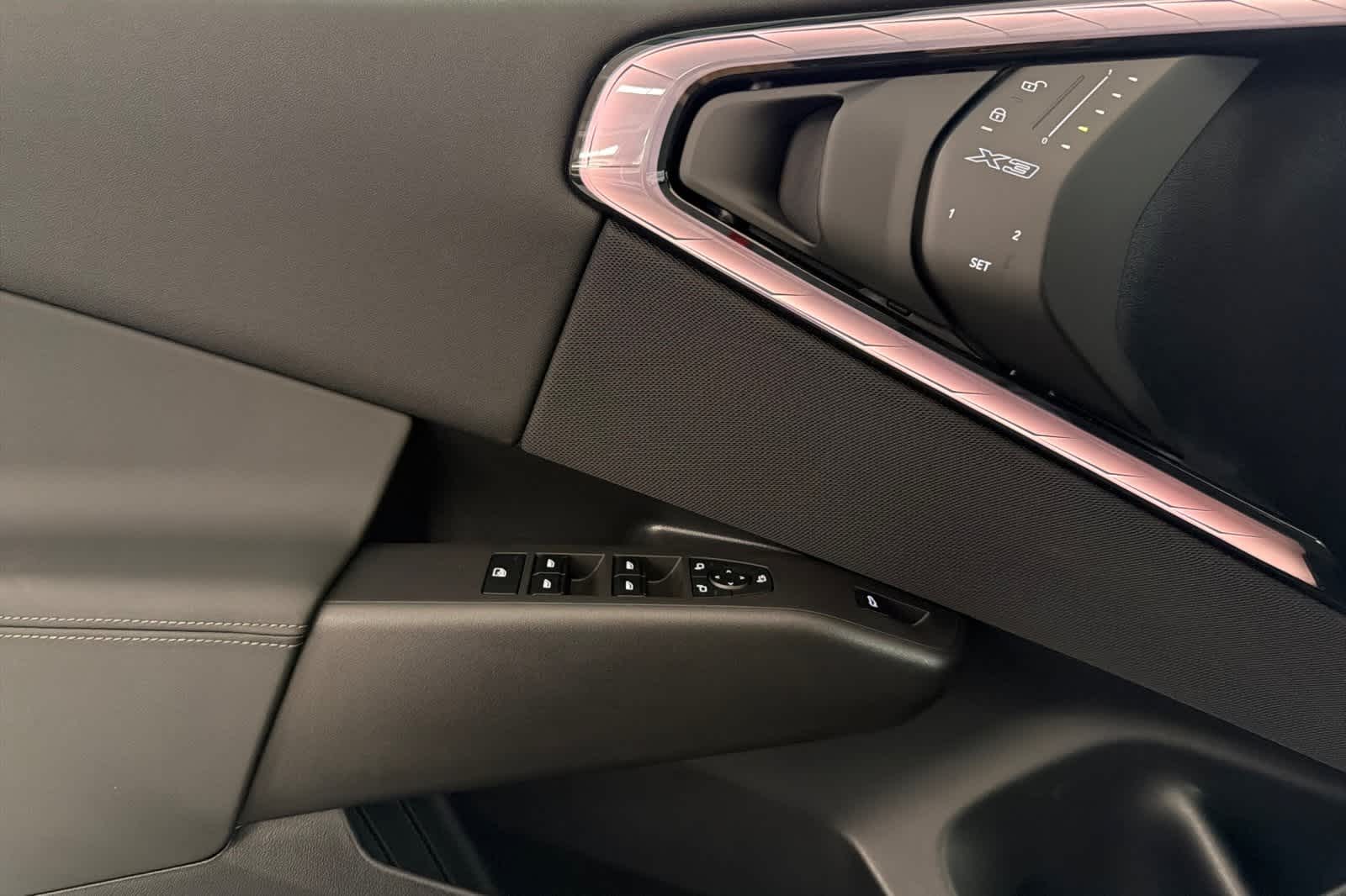 Thumbnail: 2025 BMW X3 - 12