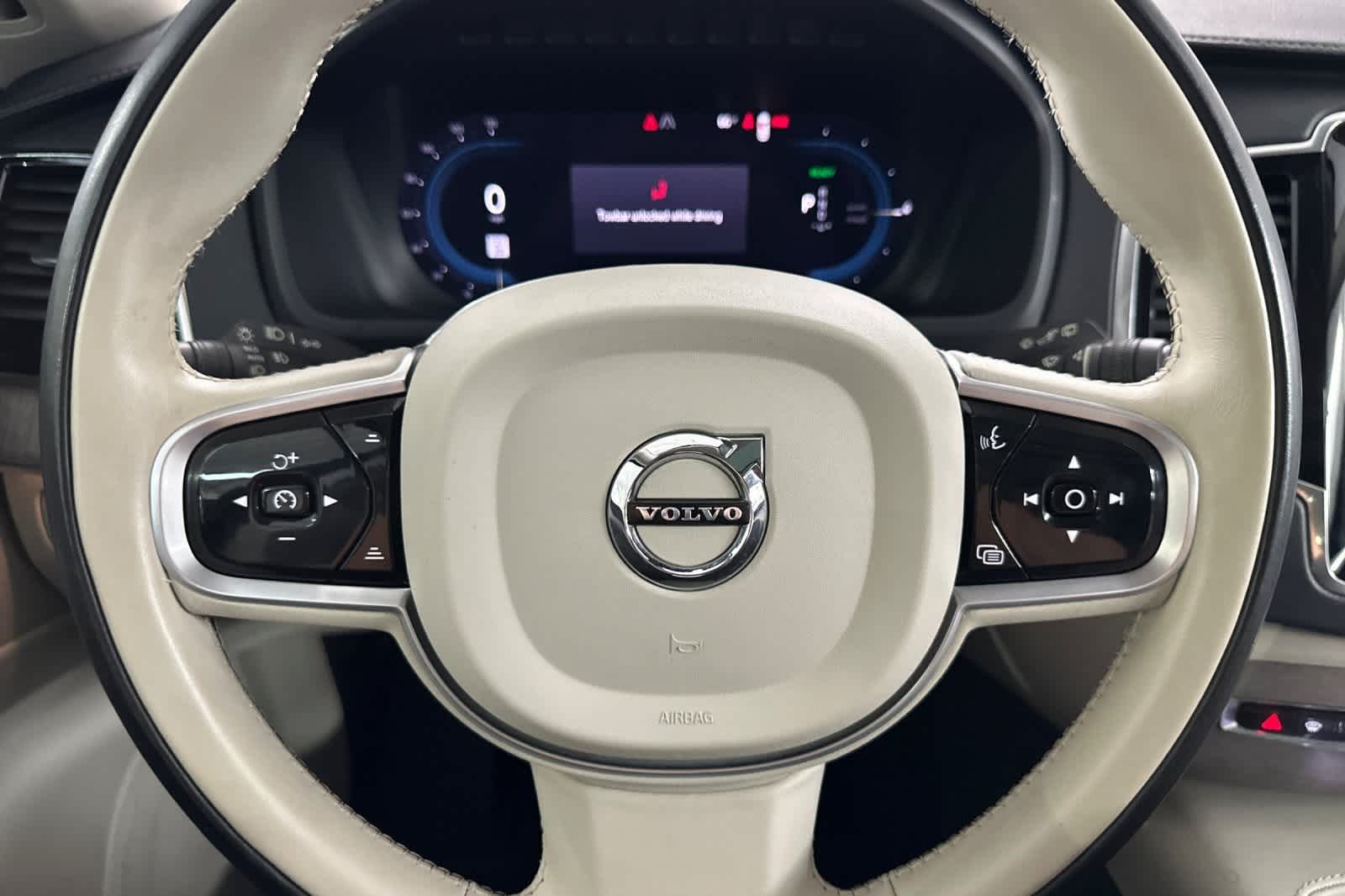 Thumbnail: 2023 Volvo XC90 - 24
