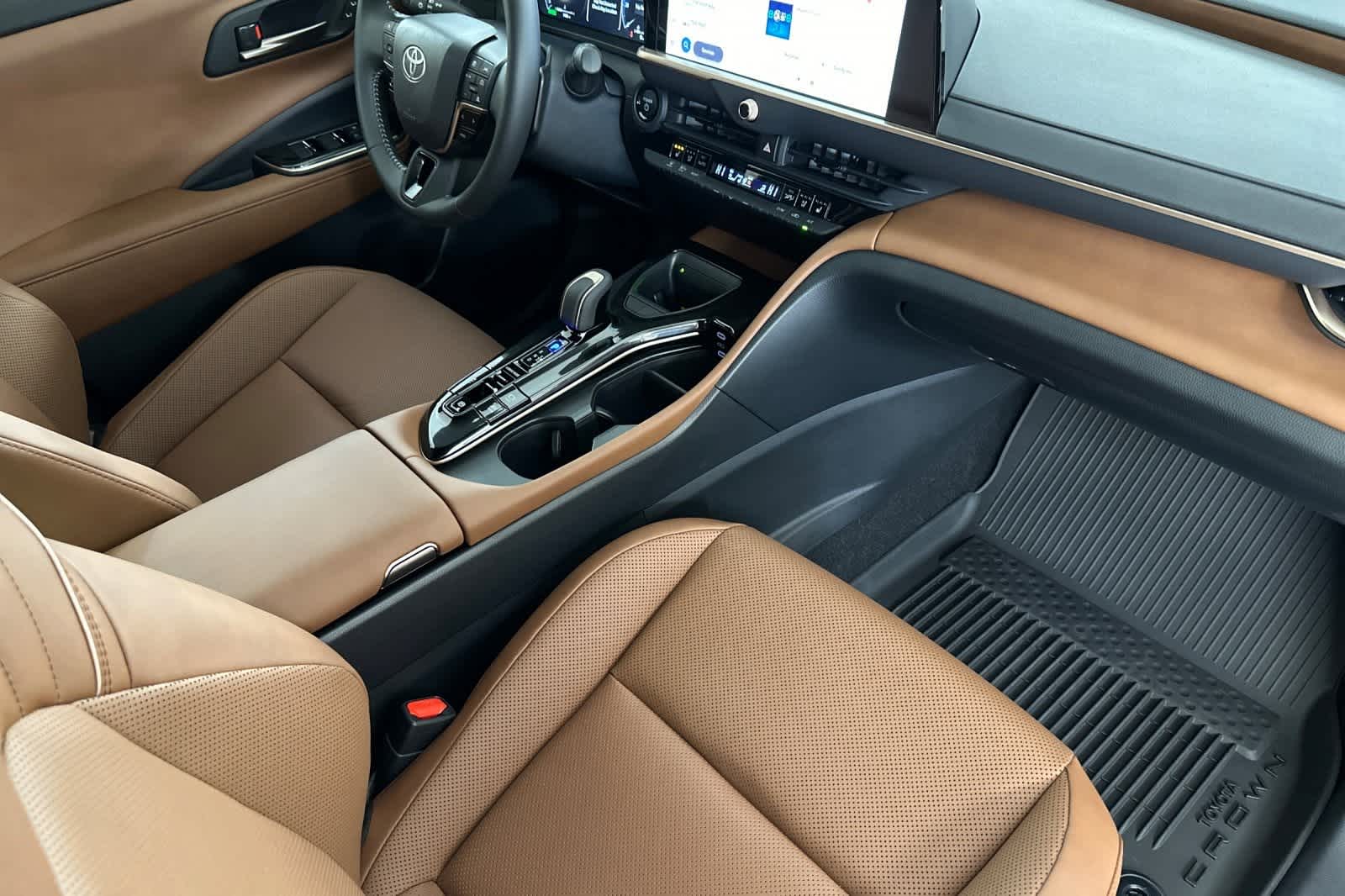 Thumbnail: 2025 Toyota Crown Signia - 16