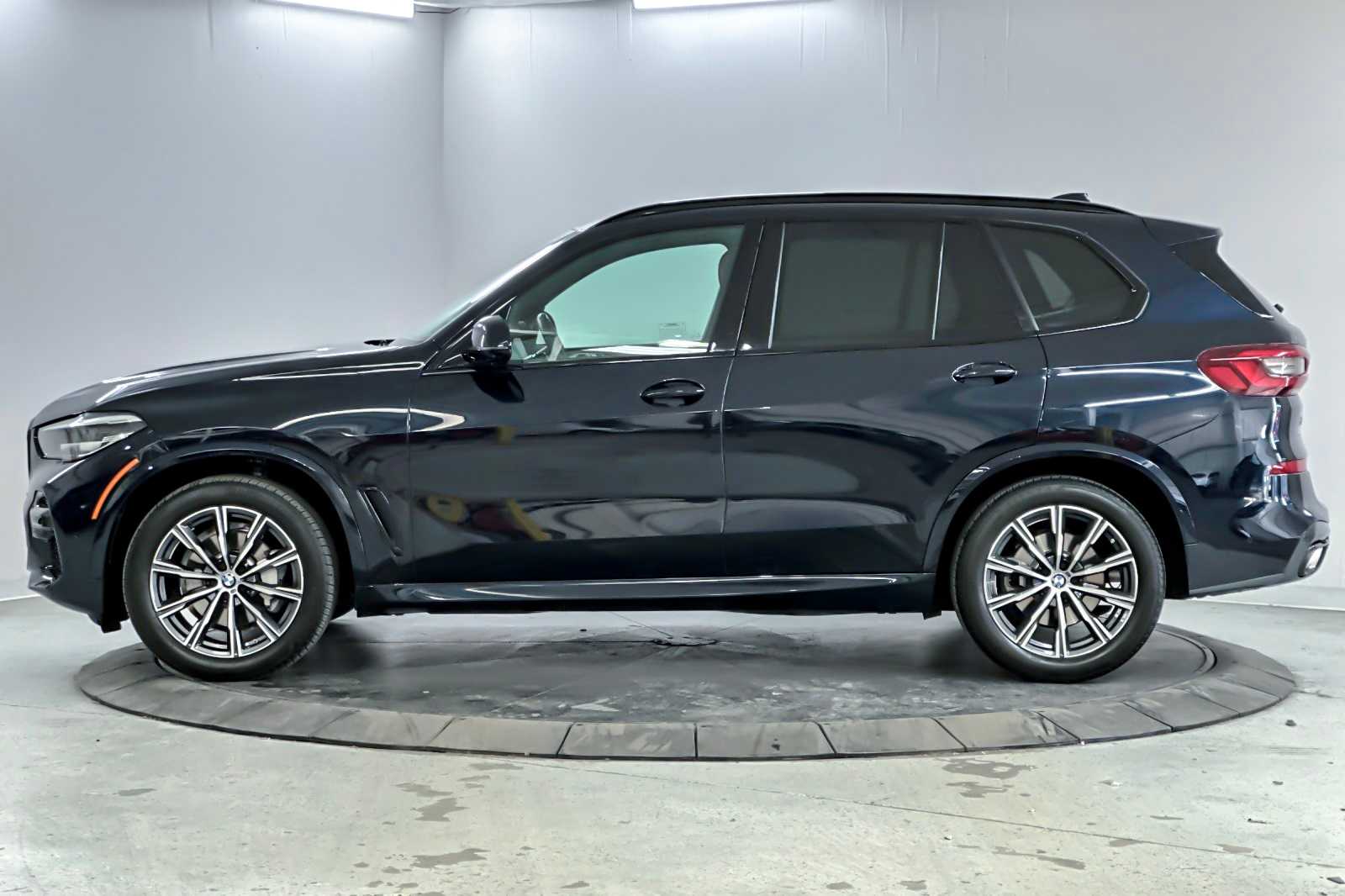 Thumbnail: 2023 BMW X5 - 5