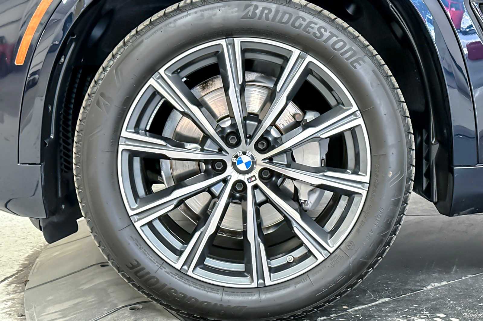 Thumbnail: 2023 BMW X5 - 27