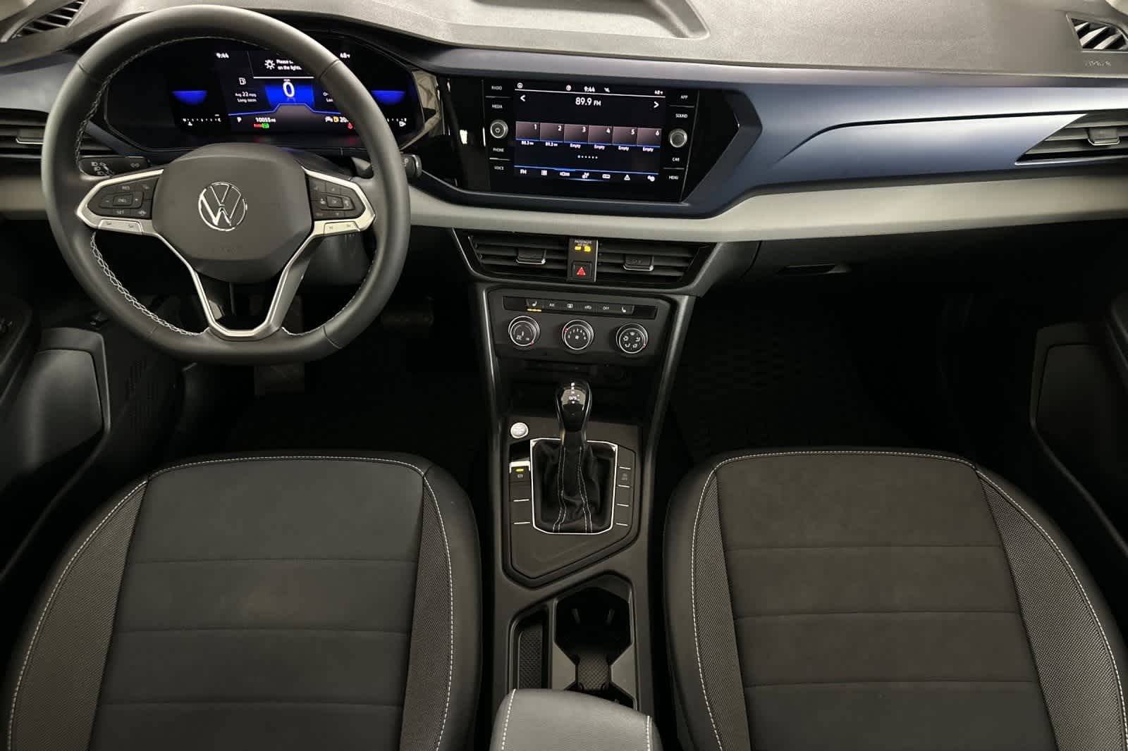 Thumbnail: 2022 Volkswagen Taos - 3