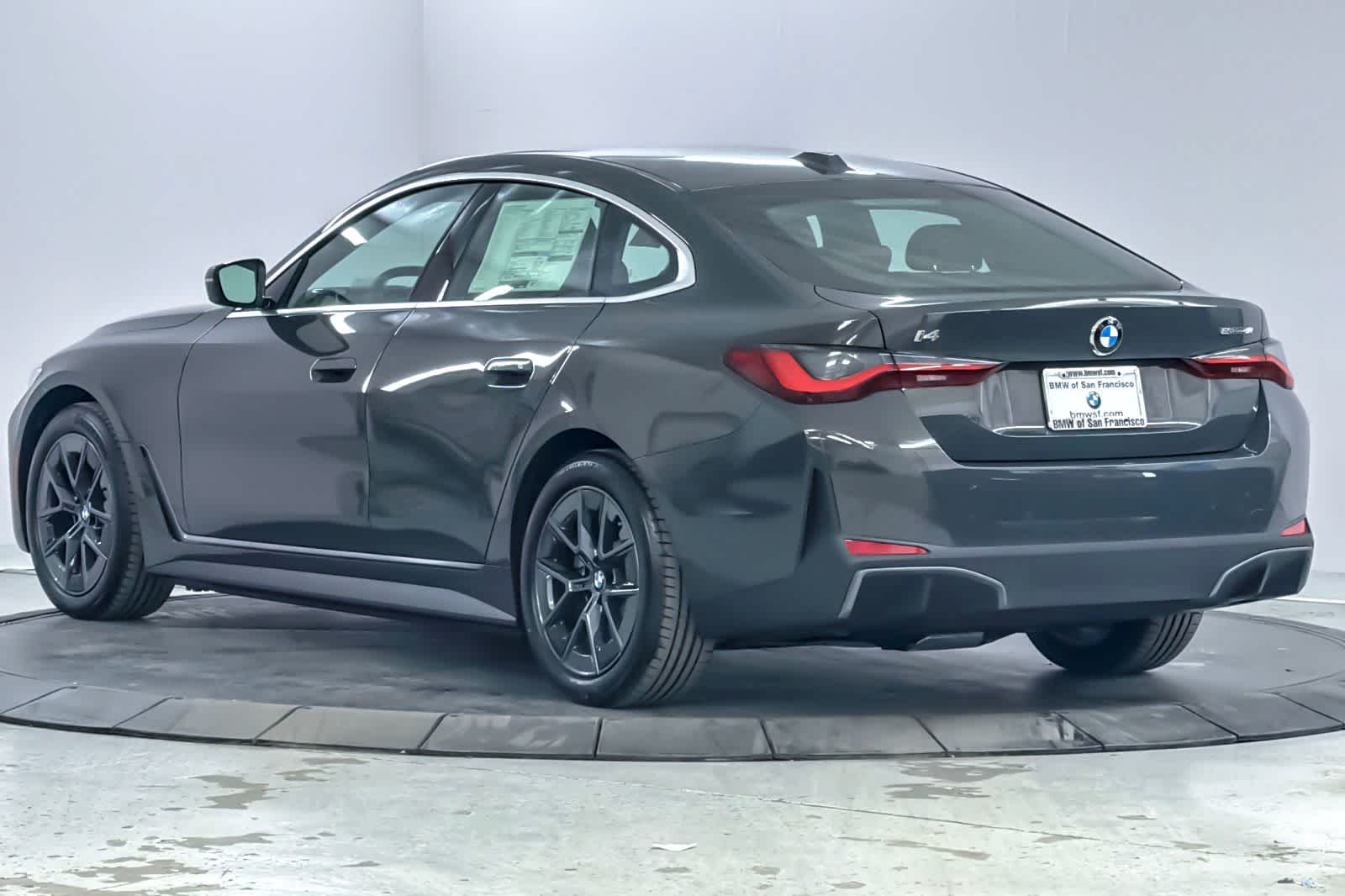 Thumbnail: 2026 BMW i4 - 6