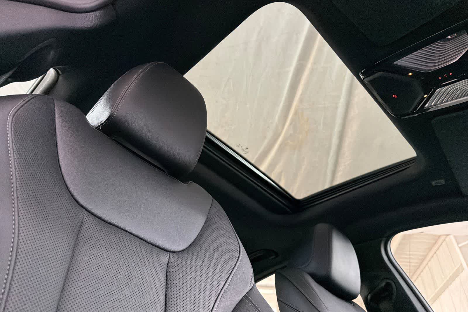 Thumbnail: 2023 BMW 4 Series - 16