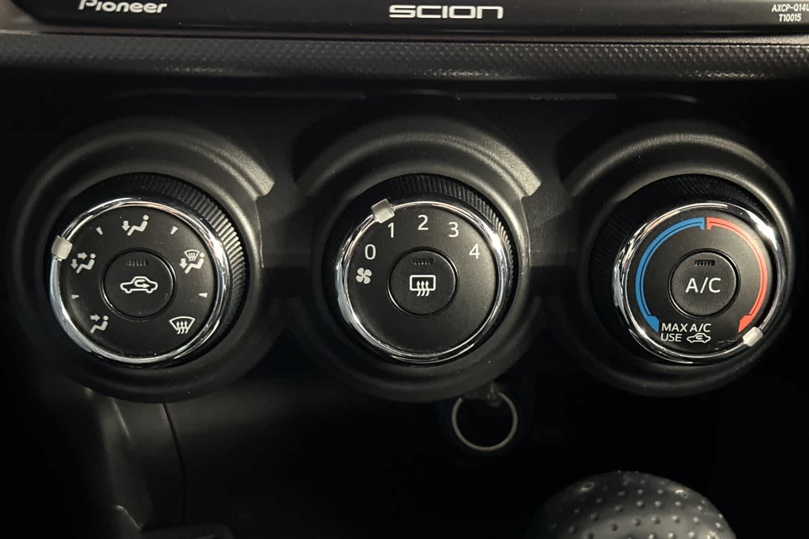 Thumbnail: 2015 Scion tC - 19