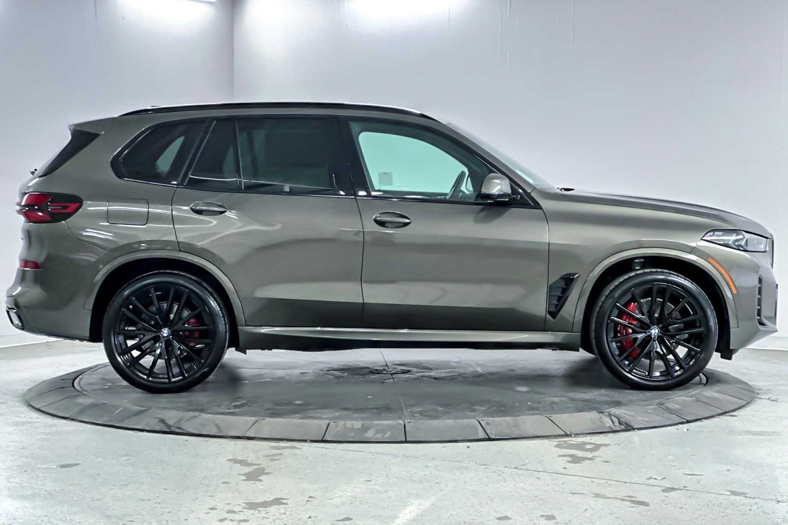 Thumbnail: 2026 BMW X5 - 8