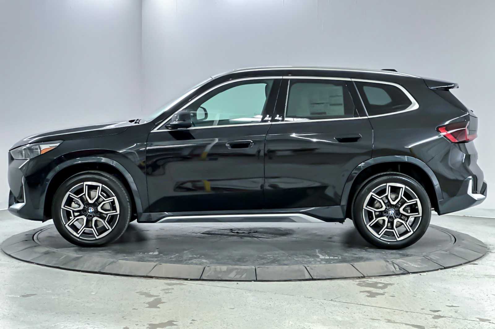 Thumbnail: 2026 BMW X1 - 5