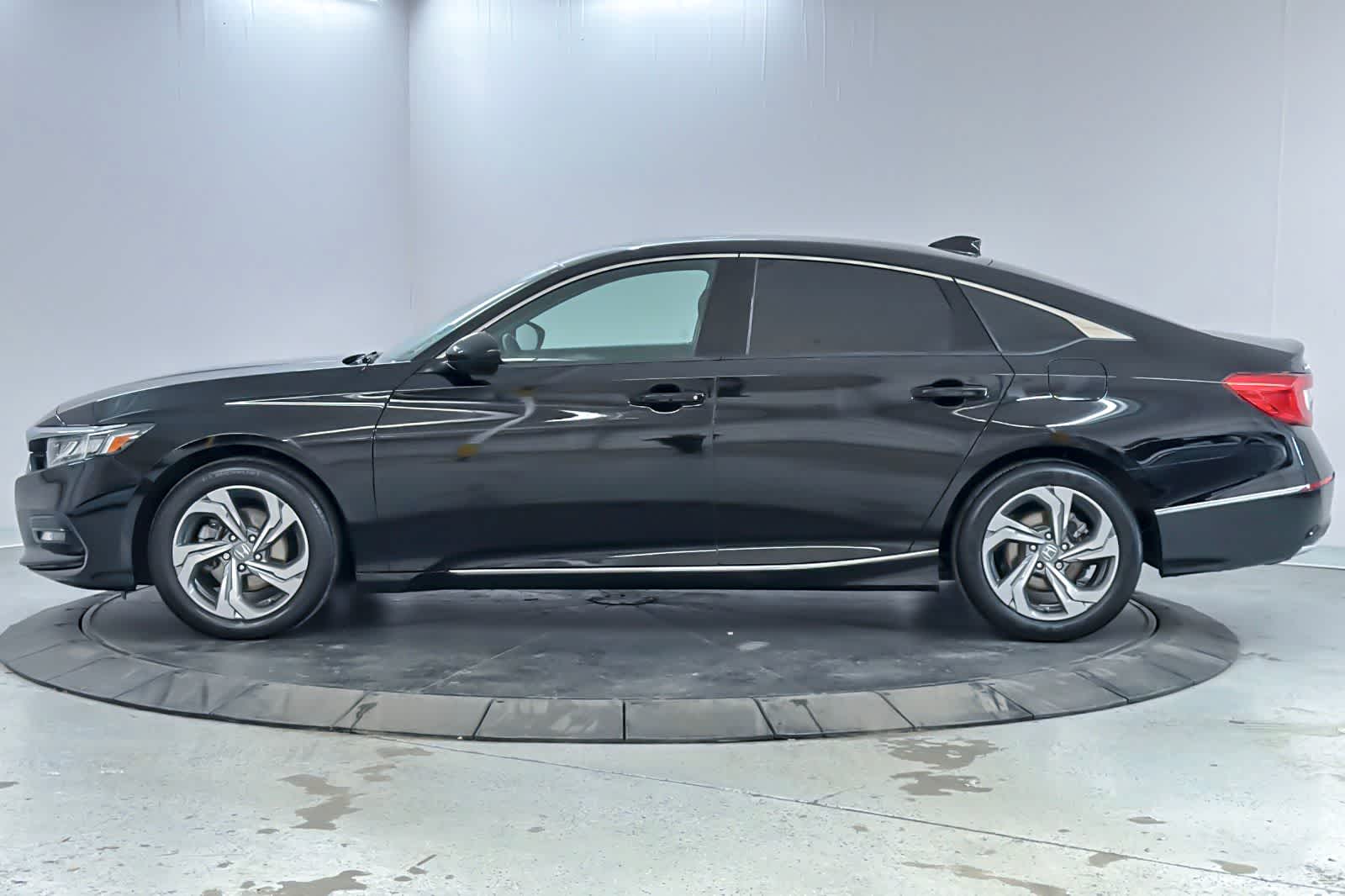 Thumbnail: 2018 Honda Accord - 5