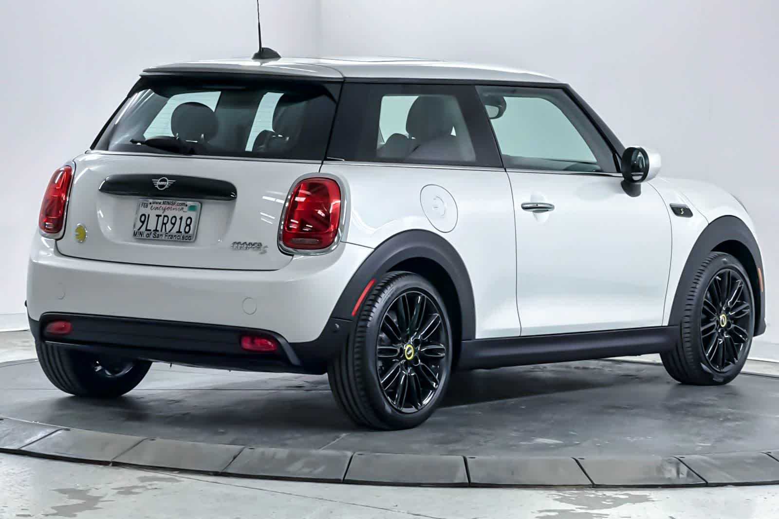 Used 2024 MINI Hardtop 2 Door SE with VIN WMW13DJ02R2V84854 for sale in Medford, OR