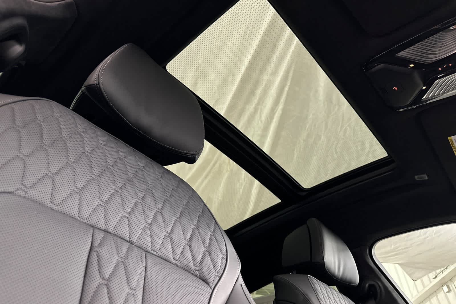 Thumbnail: 2026 BMW X6 - 17