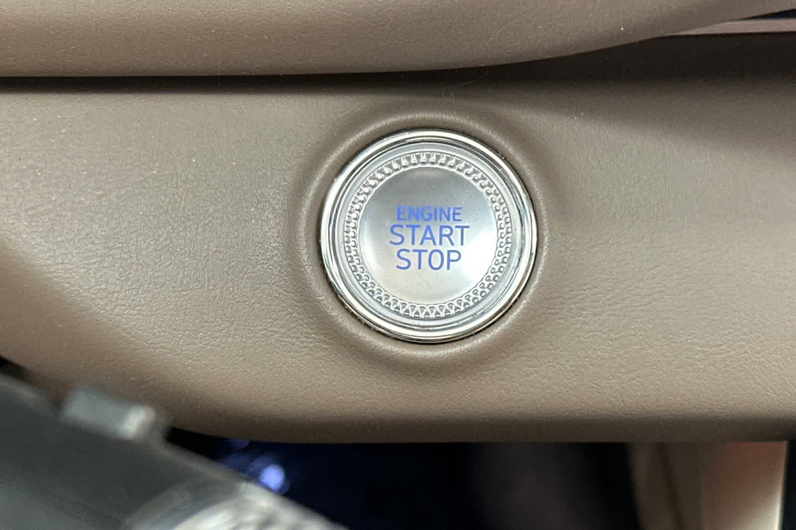 Thumbnail: 2023 Genesis GV80 - 22