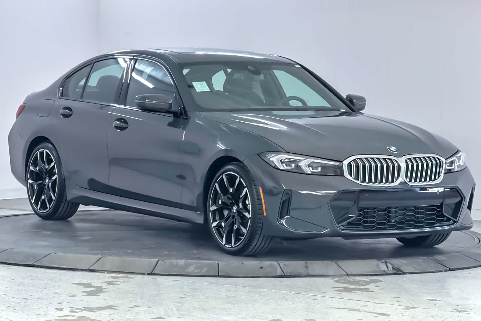 Thumbnail: 2026 BMW 3 Series - 9