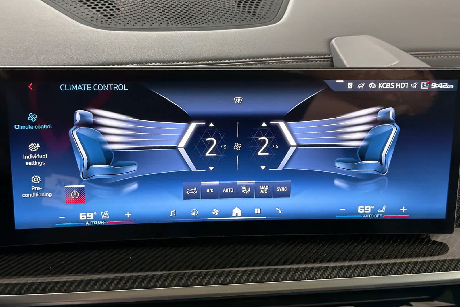 Thumbnail: 2026 BMW X7 - 21