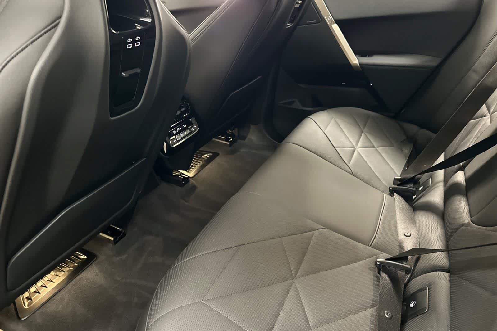 Thumbnail: 2023 BMW iX - 4