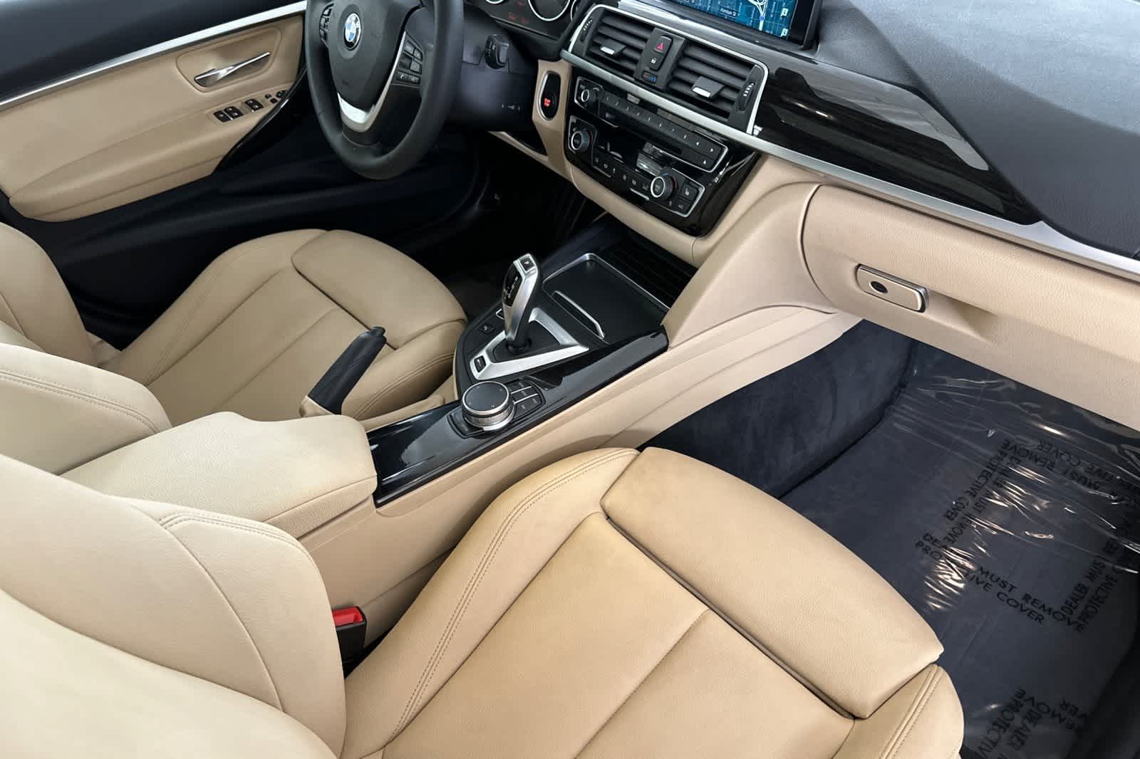Thumbnail: 2017 BMW 3 Series - 15
