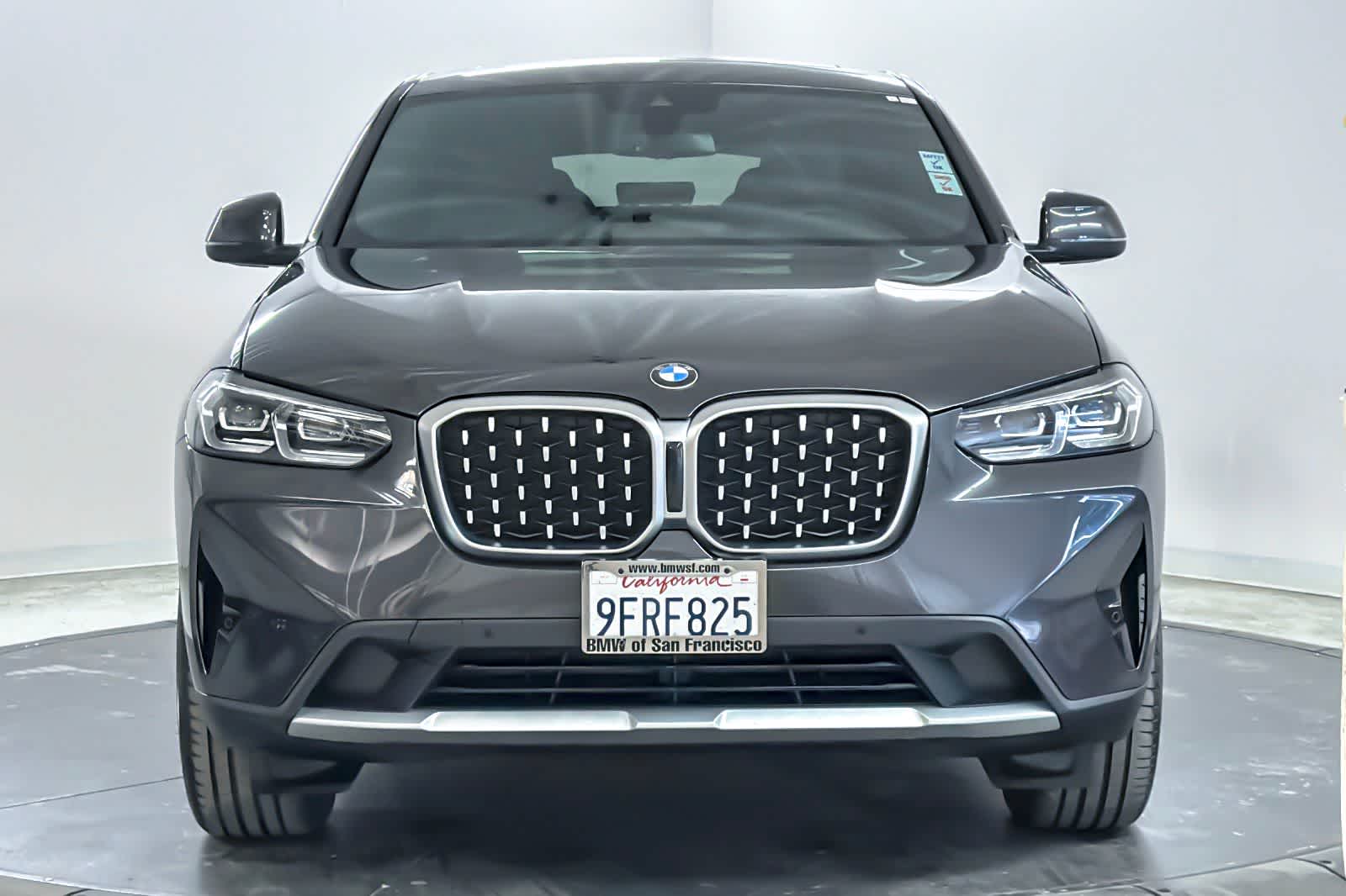 Thumbnail: 2023 BMW X4 - 10