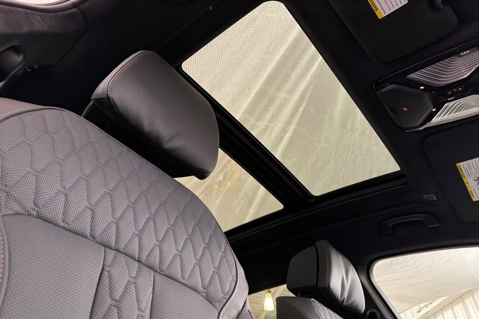 Thumbnail: 2026 BMW X7 - 17