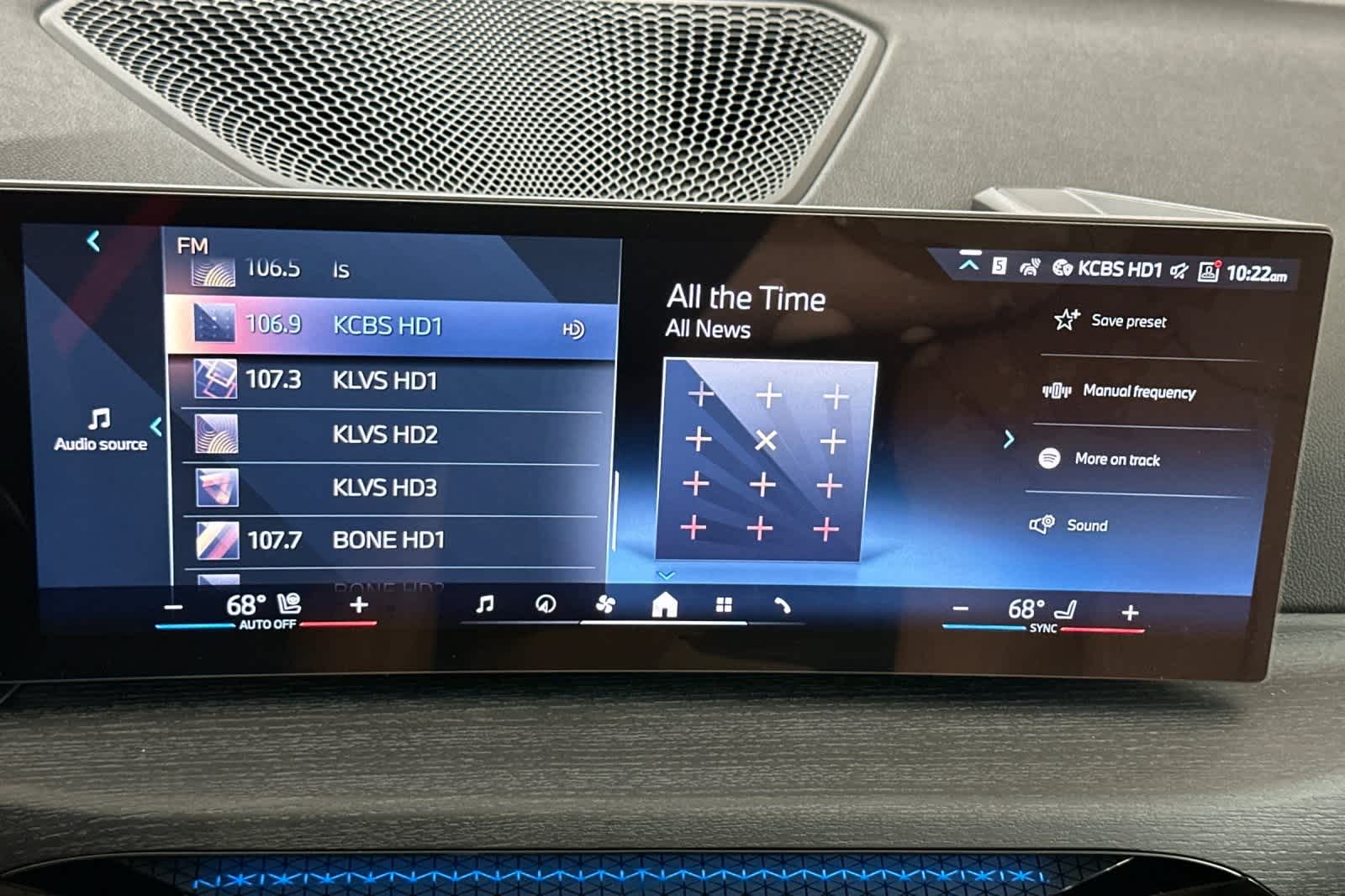 Thumbnail: 2025 BMW i4 - 17