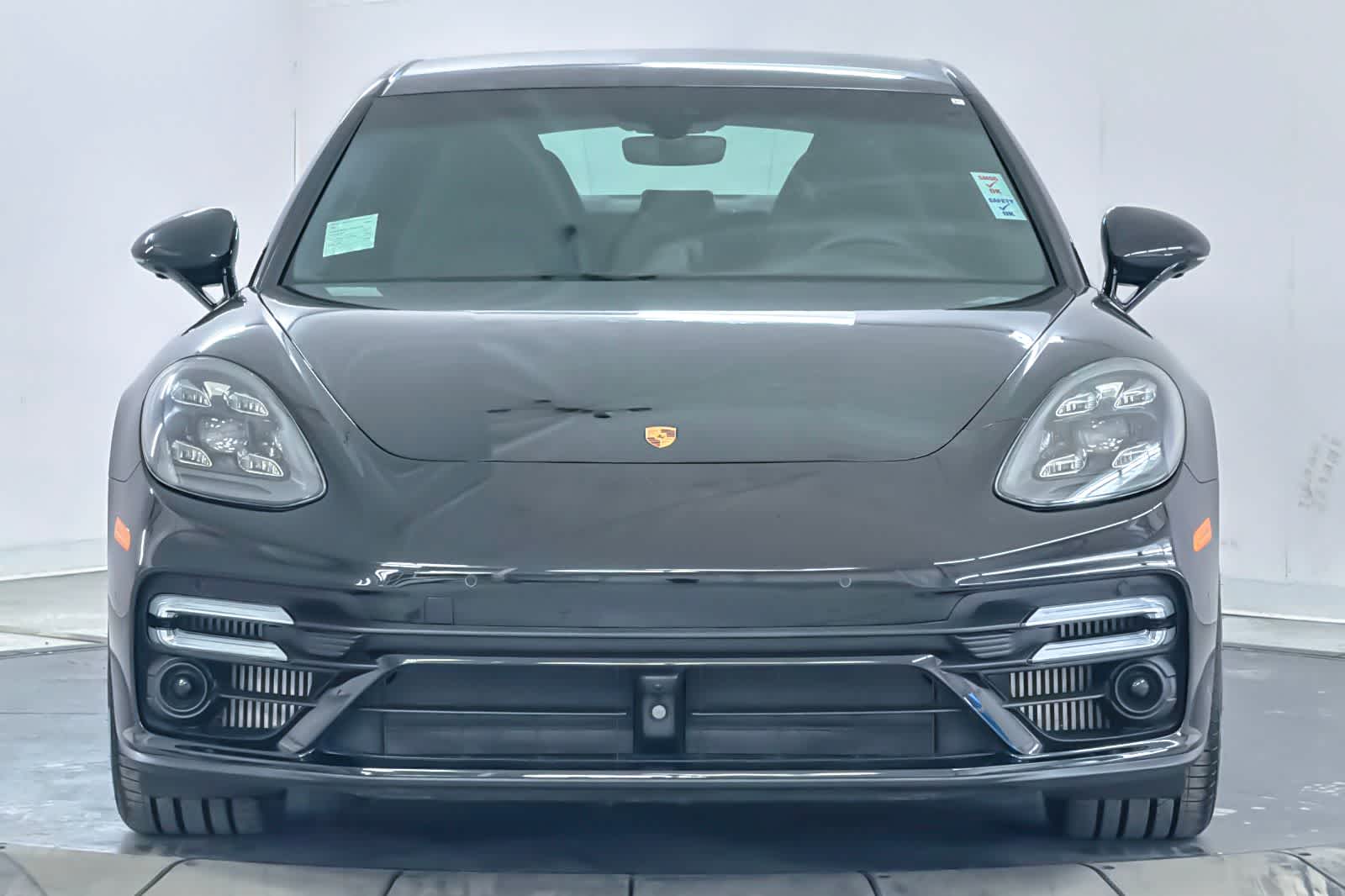 Thumbnail: 2022 Porsche Panamera - 10