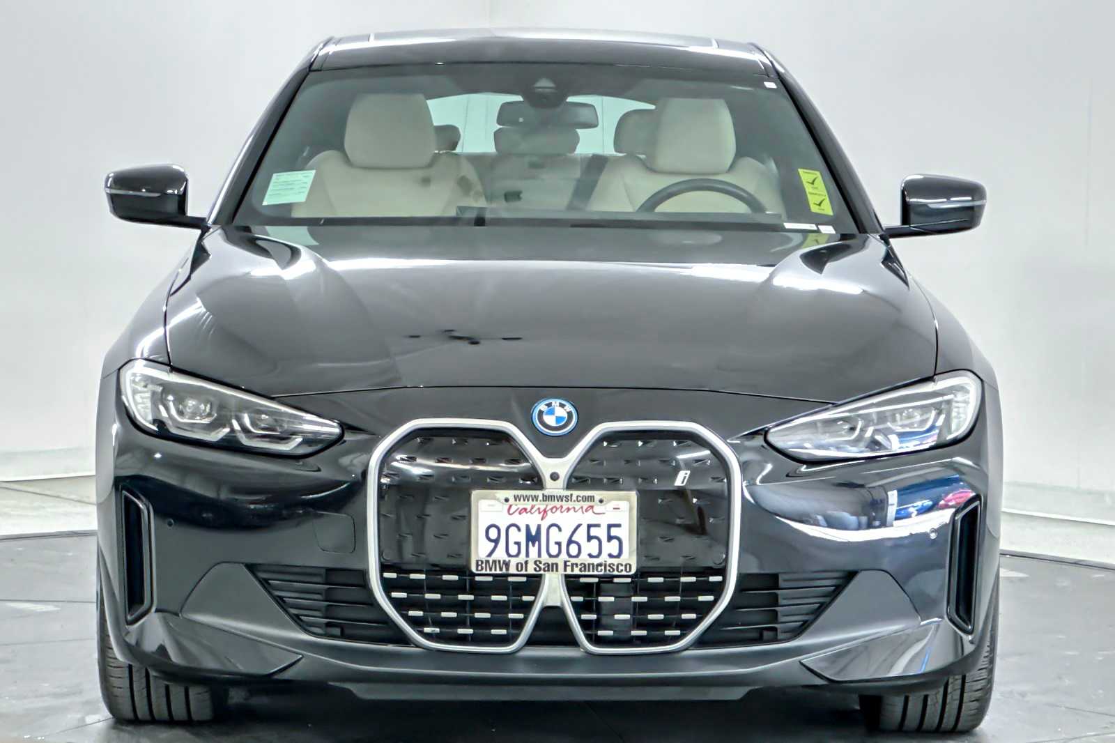 Thumbnail: 2023 BMW i4 - 10