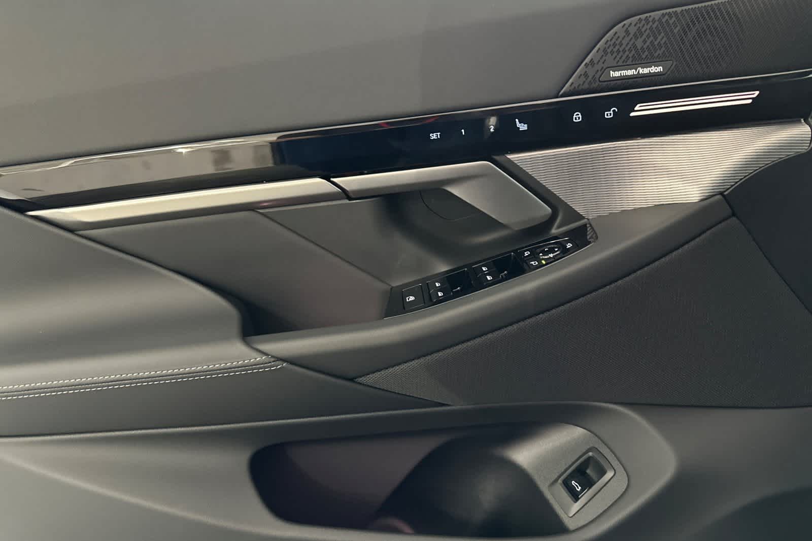 Thumbnail: 2026 BMW 5 Series - 12