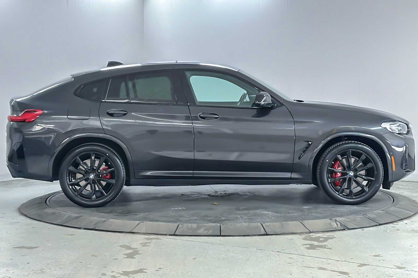 Thumbnail: 2023 BMW M4 - 8