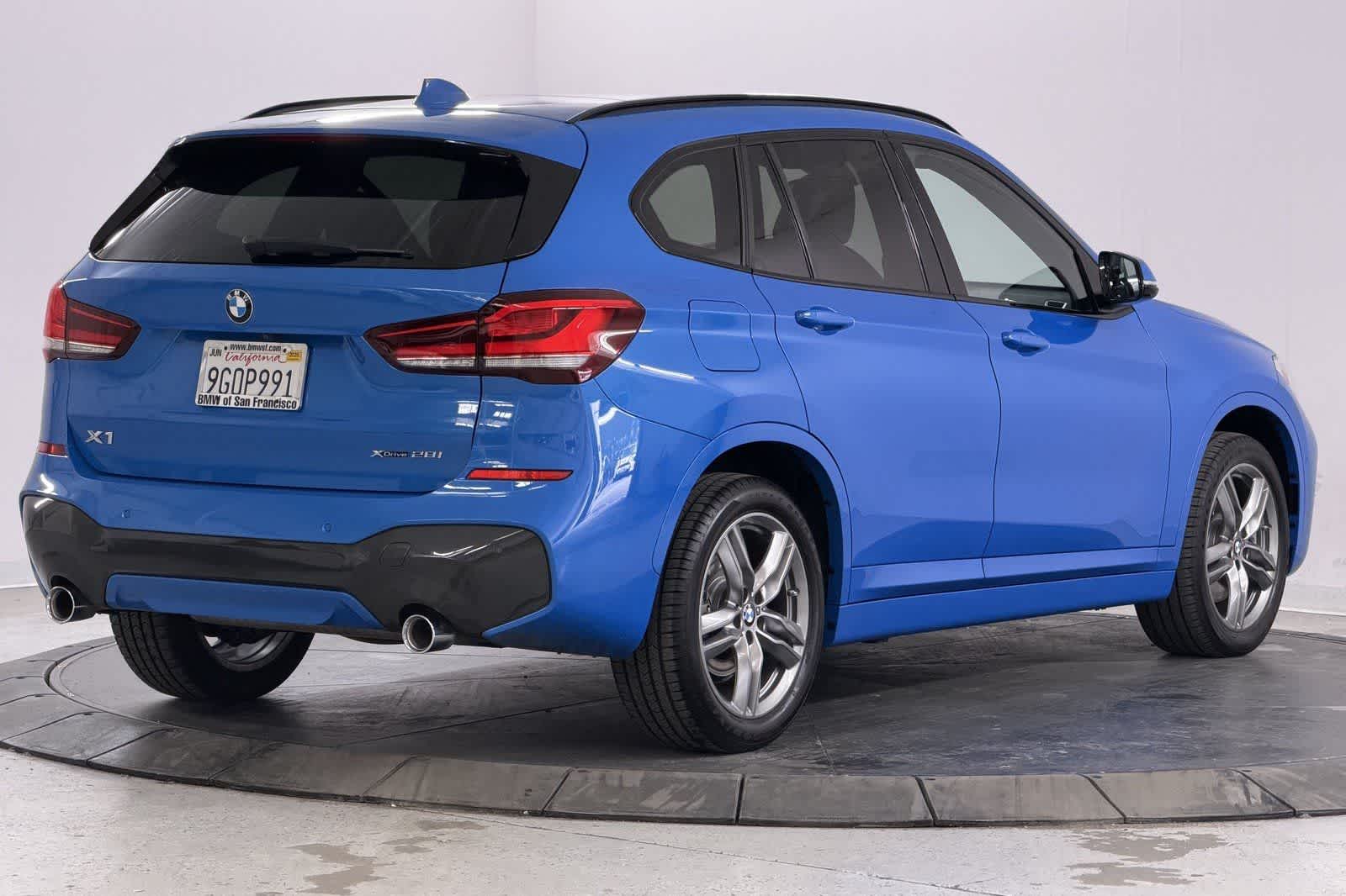 Thumbnail: 2021 BMW X1 - 2