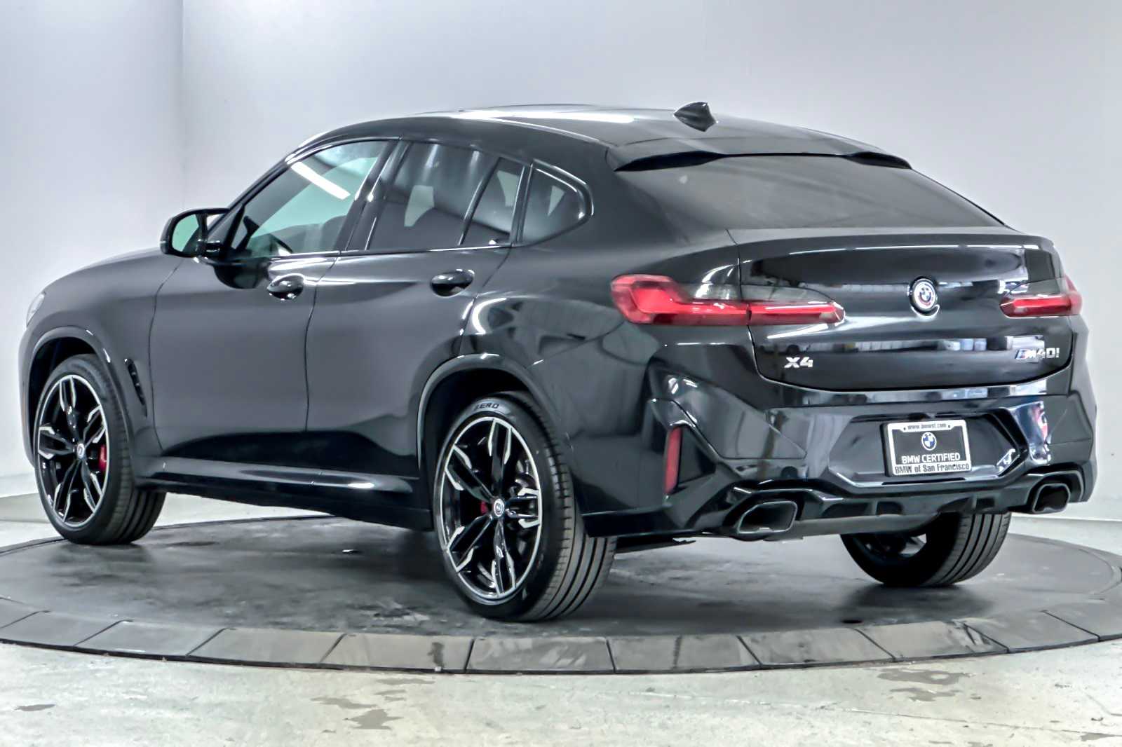 Thumbnail: 2023 BMW X4 - 6