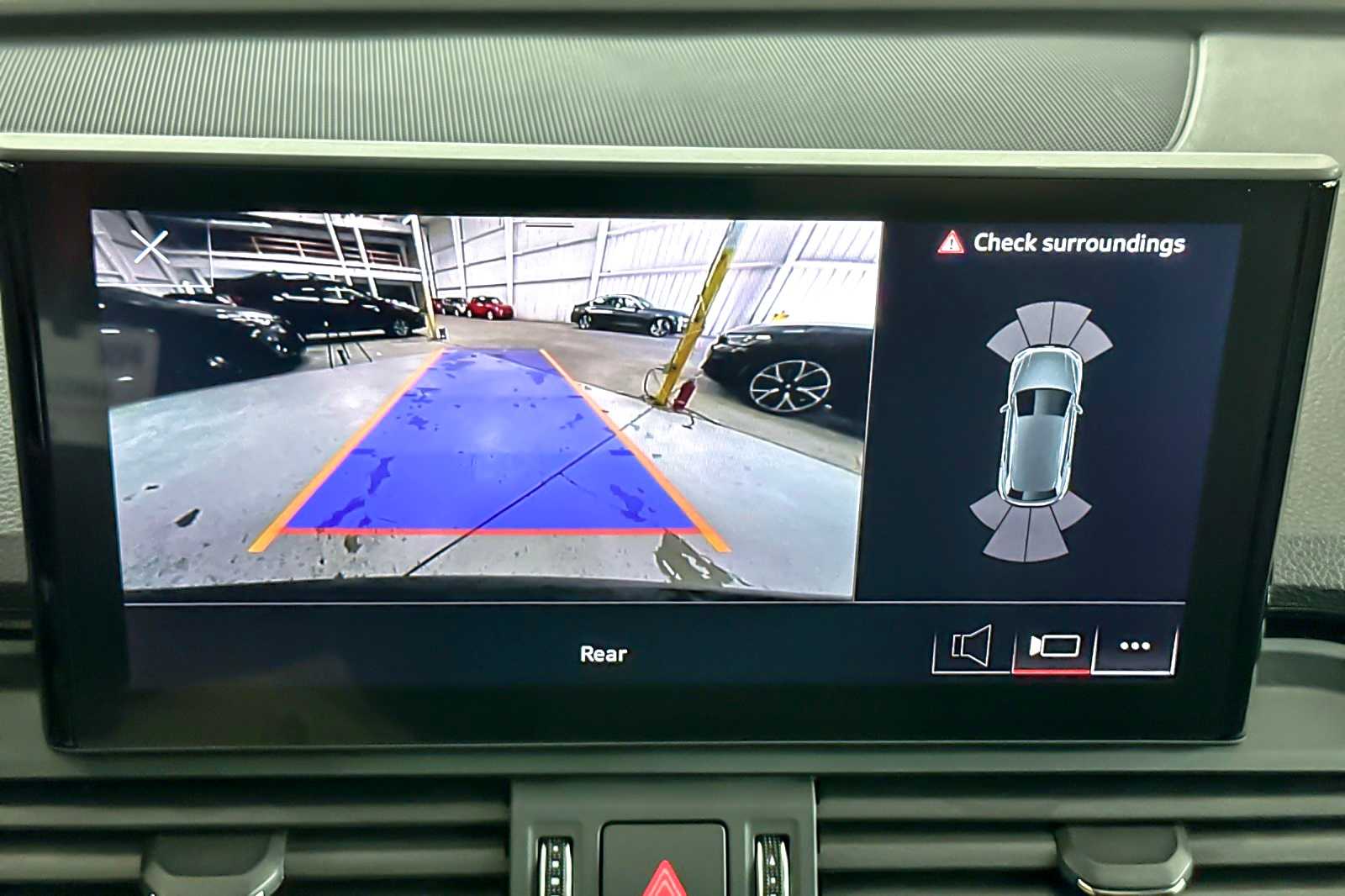 Thumbnail: 2021 Audi Q5 - 18