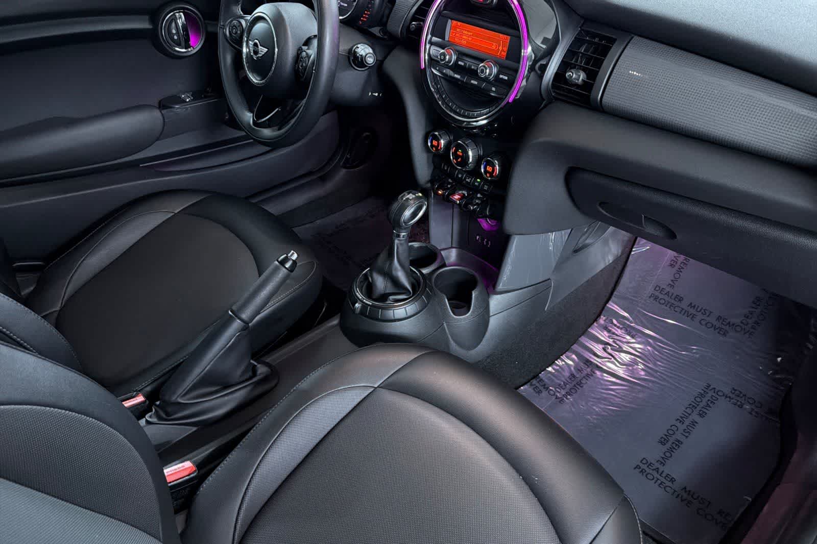 Thumbnail: 2016 MINI Cooper Hardtop - 16