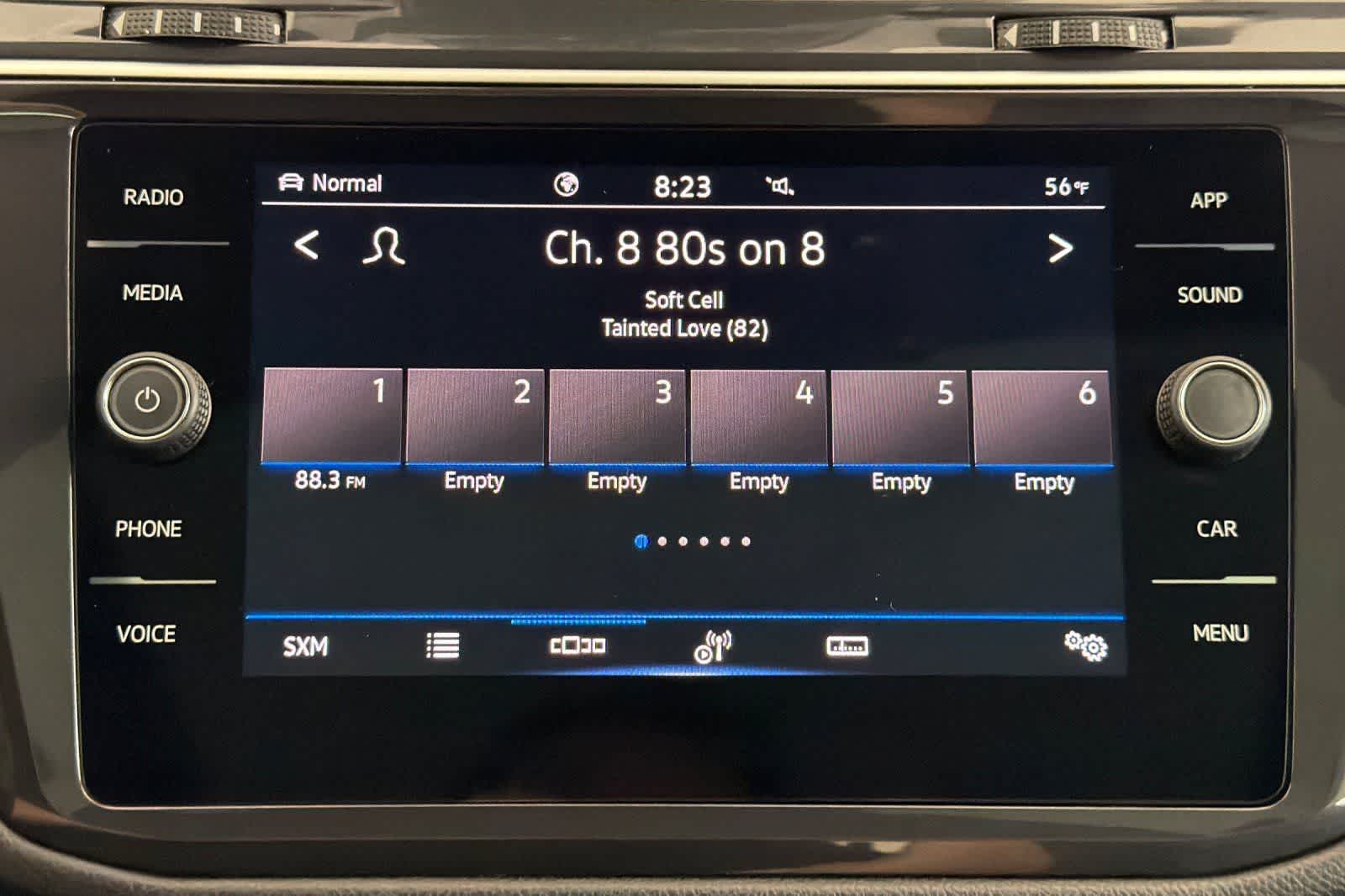 Thumbnail: 2024 Volkswagen Tiguan - 18