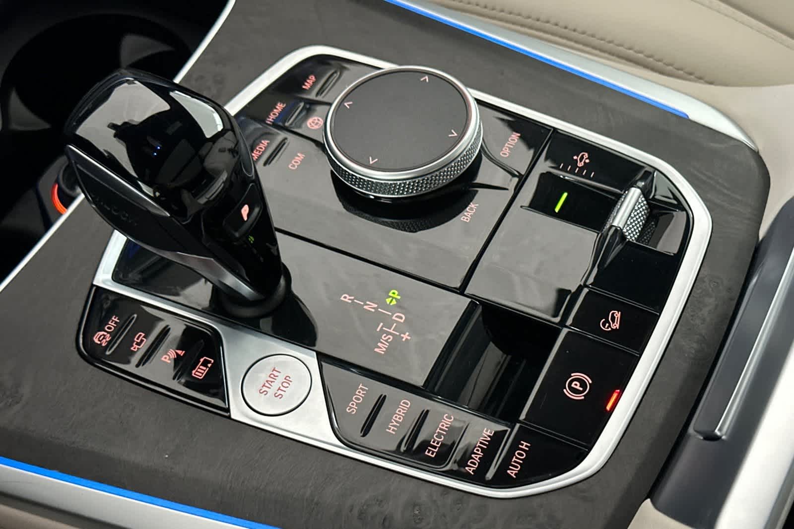 Thumbnail: 2022 BMW X5 - 22