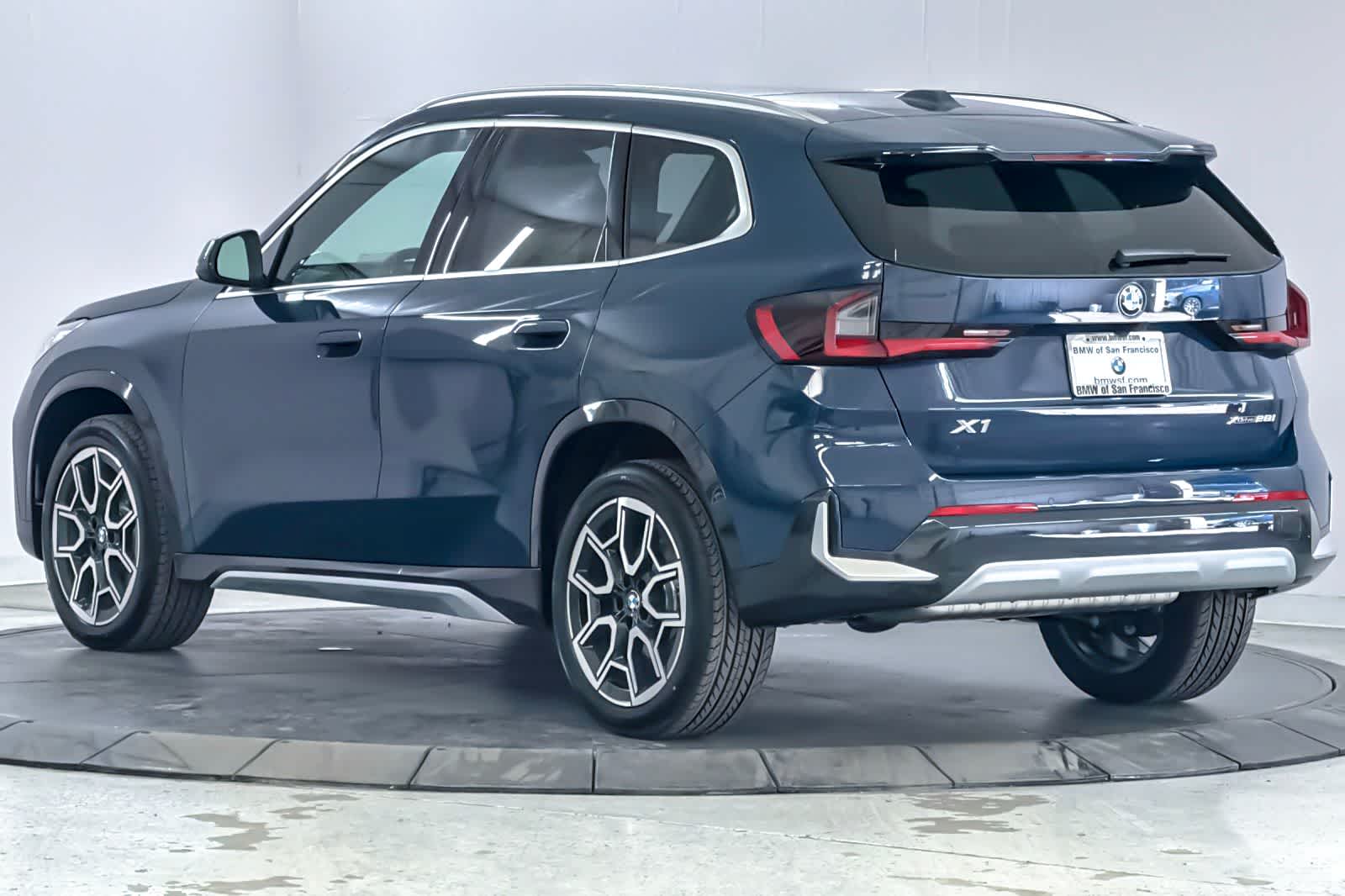 Thumbnail: 2026 BMW X1 - 6