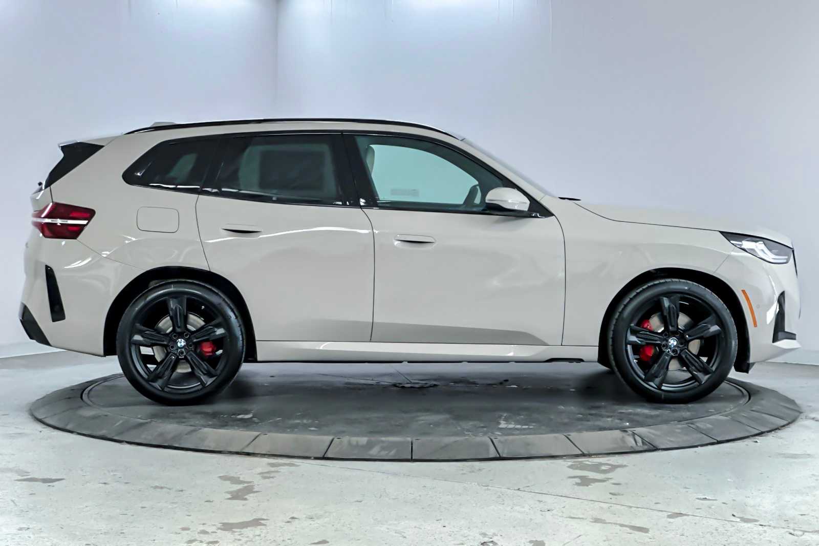 Thumbnail: 2026 BMW X3 - 8