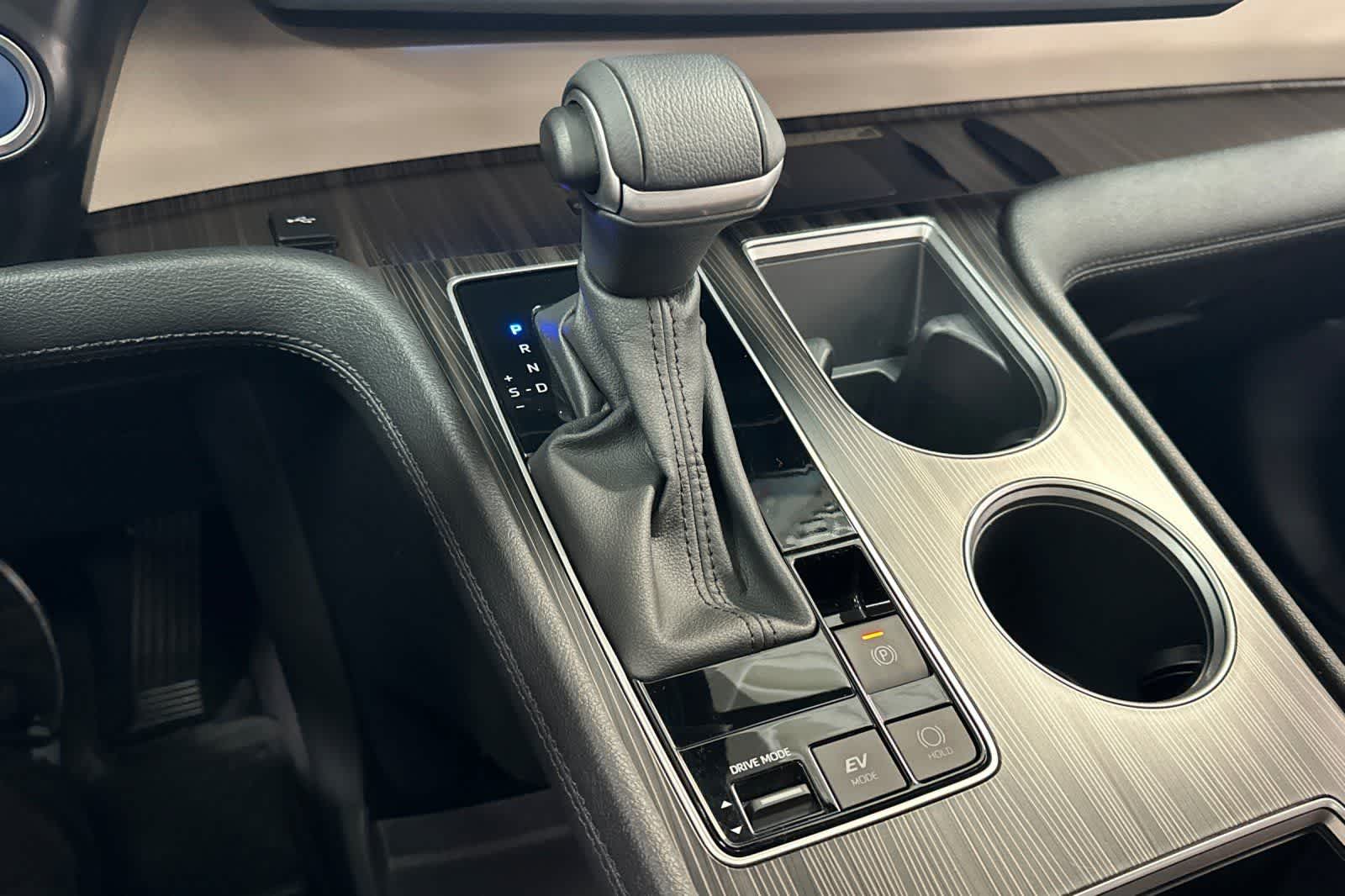 Thumbnail: 2024 Toyota Sienna - 21