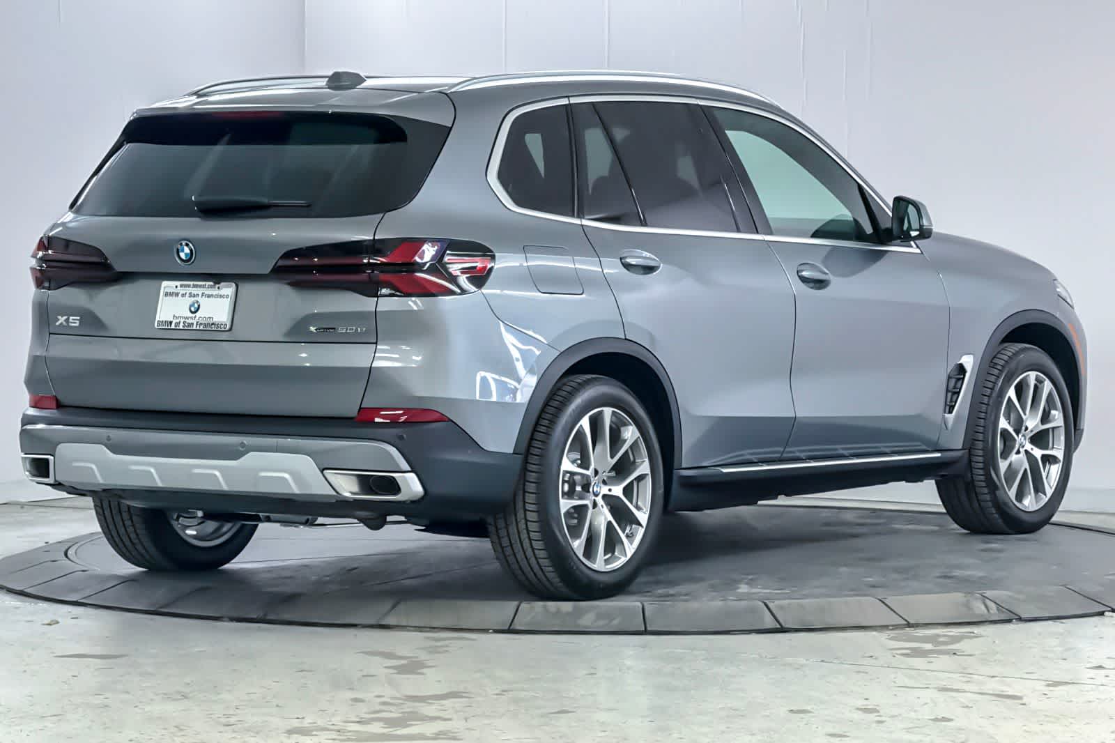 Thumbnail: 2026 BMW X5 - 2