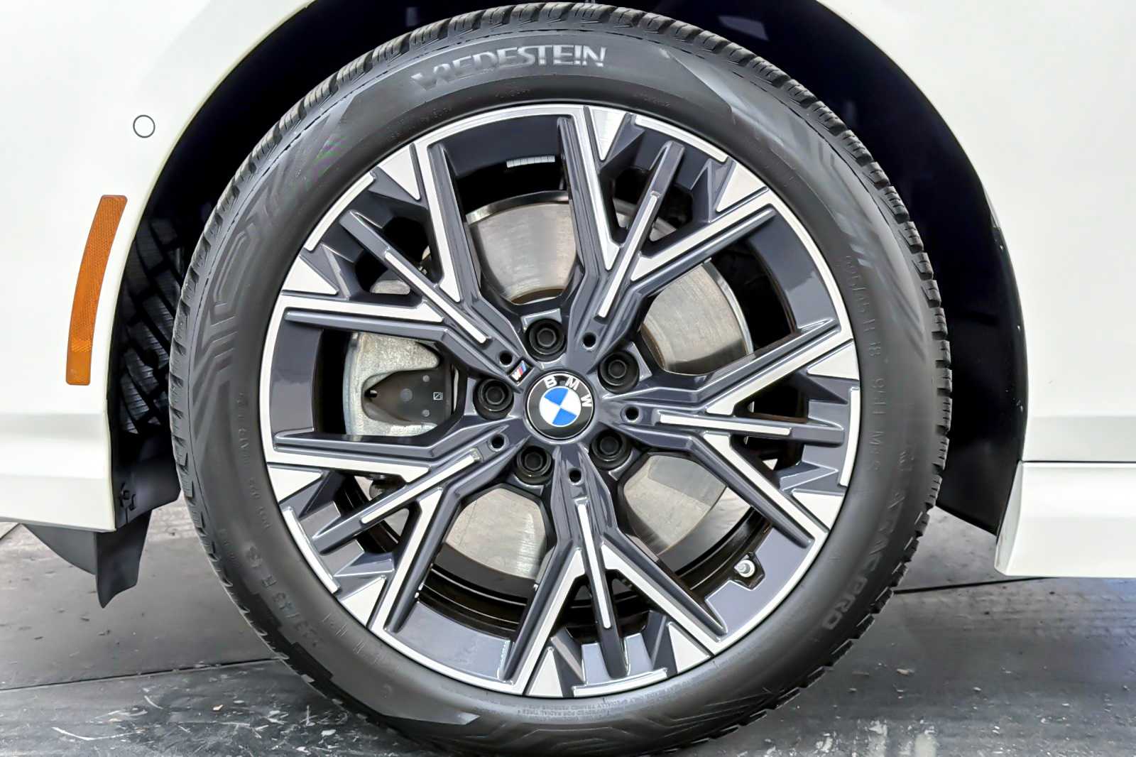 Thumbnail: 2025 BMW 2 Series - 25