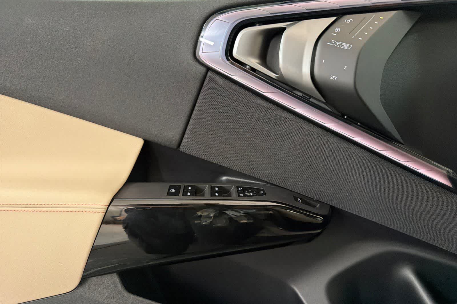 Thumbnail: 2026 BMW X3 - 12