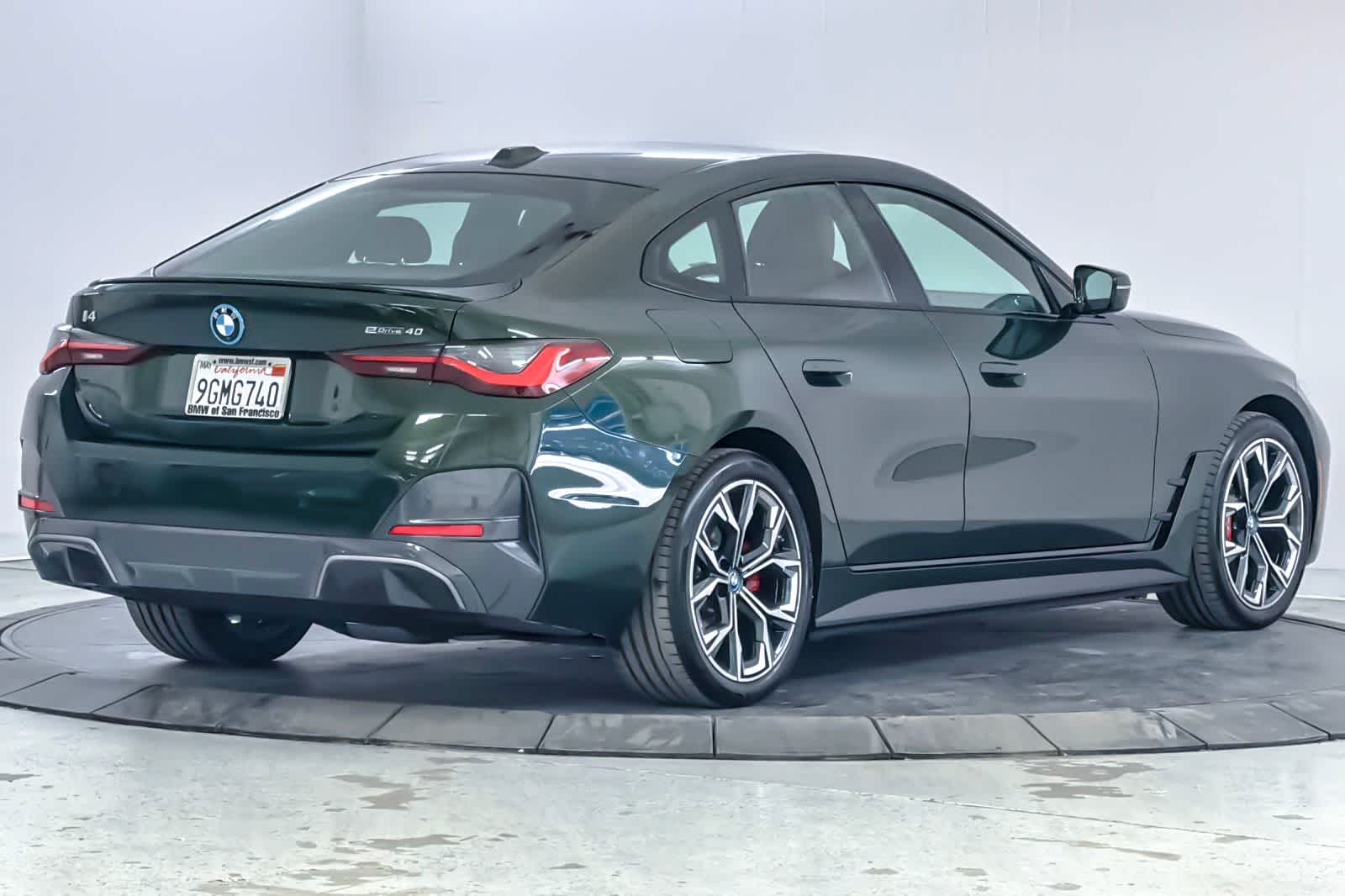 Thumbnail: 2023 BMW i4 - 2