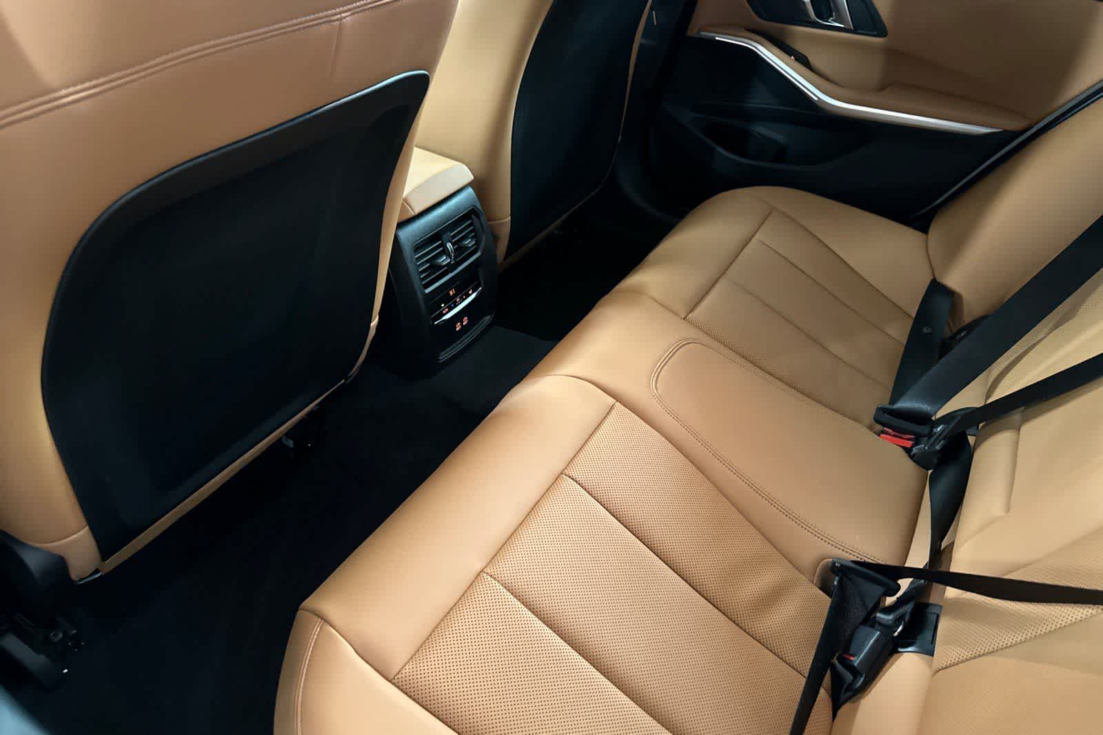 Thumbnail: 2025 BMW 3 Series - 4